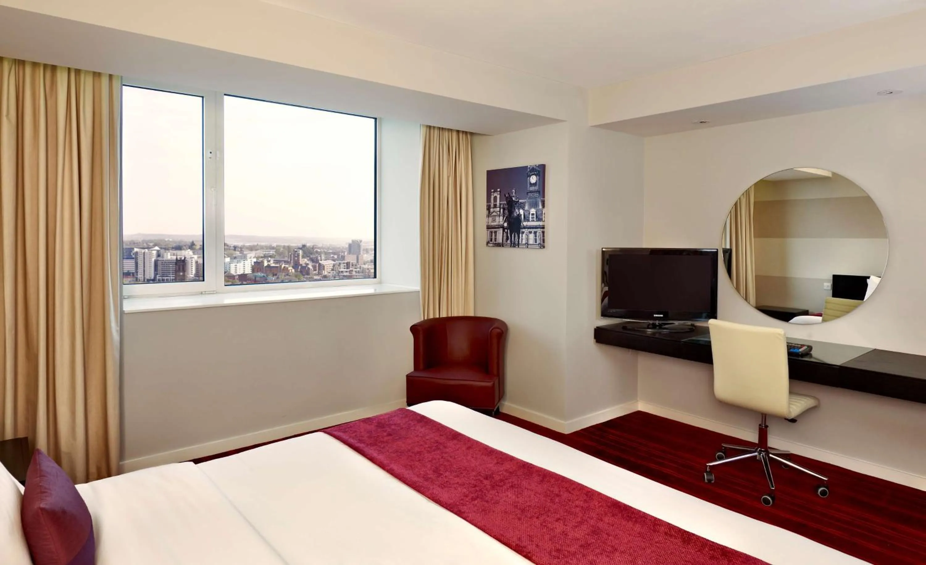 Bedroom, Bed in Park Plaza Leeds