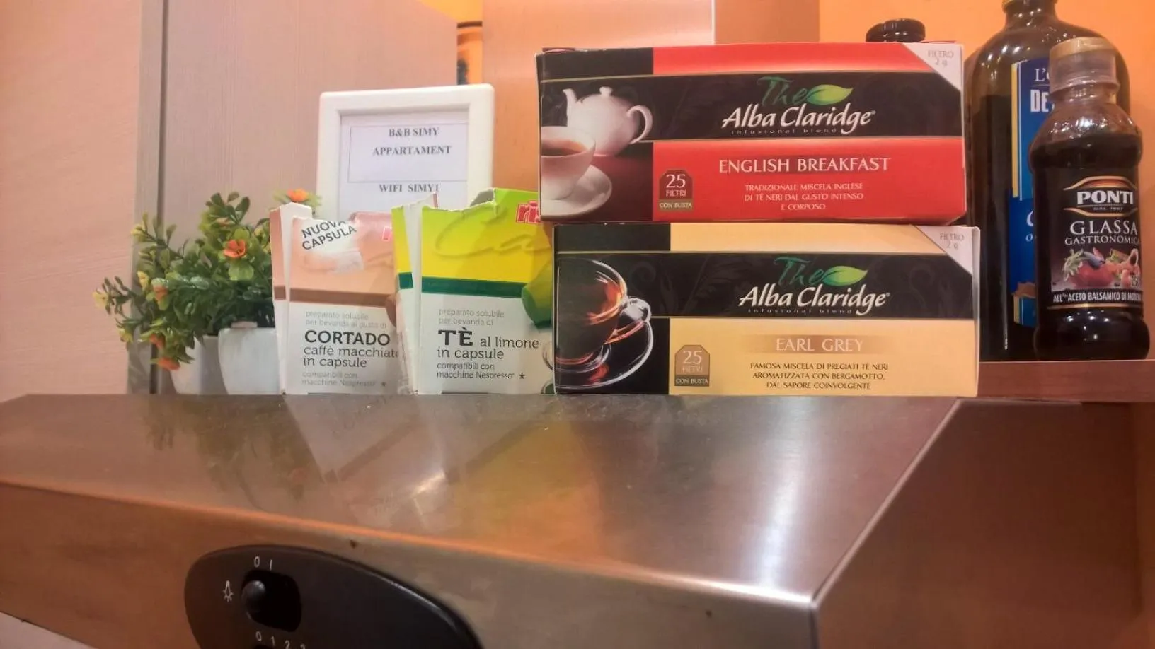 Dining area in B&B Simy