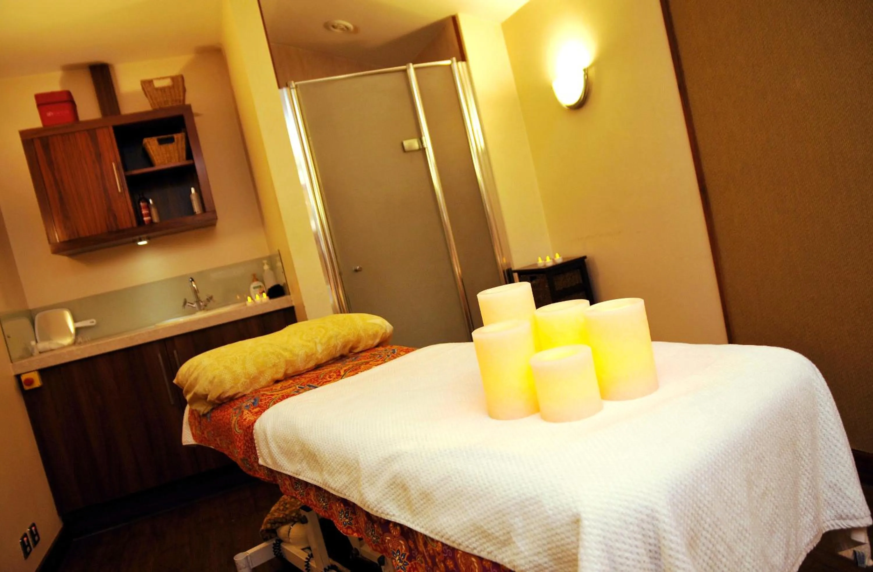 Area and facilities, Bed in Apollo Hotel