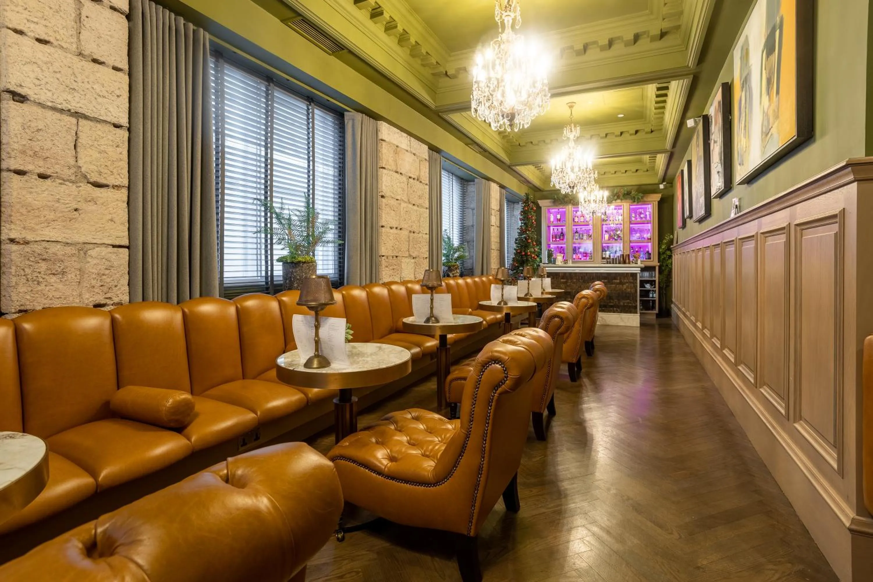 Lounge or bar in The Scotsman Hotel