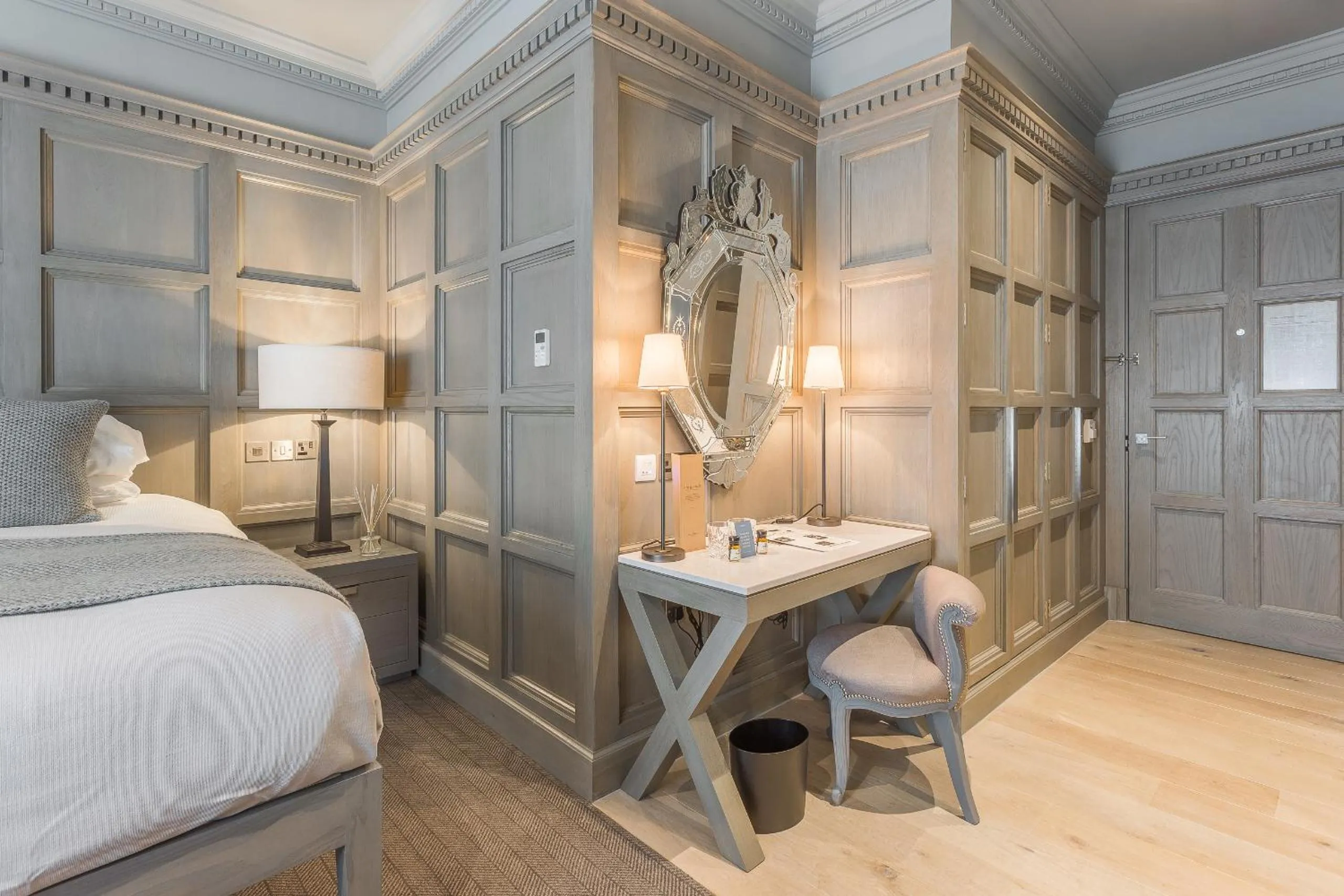 Bedroom, Bed in The Scotsman Hotel