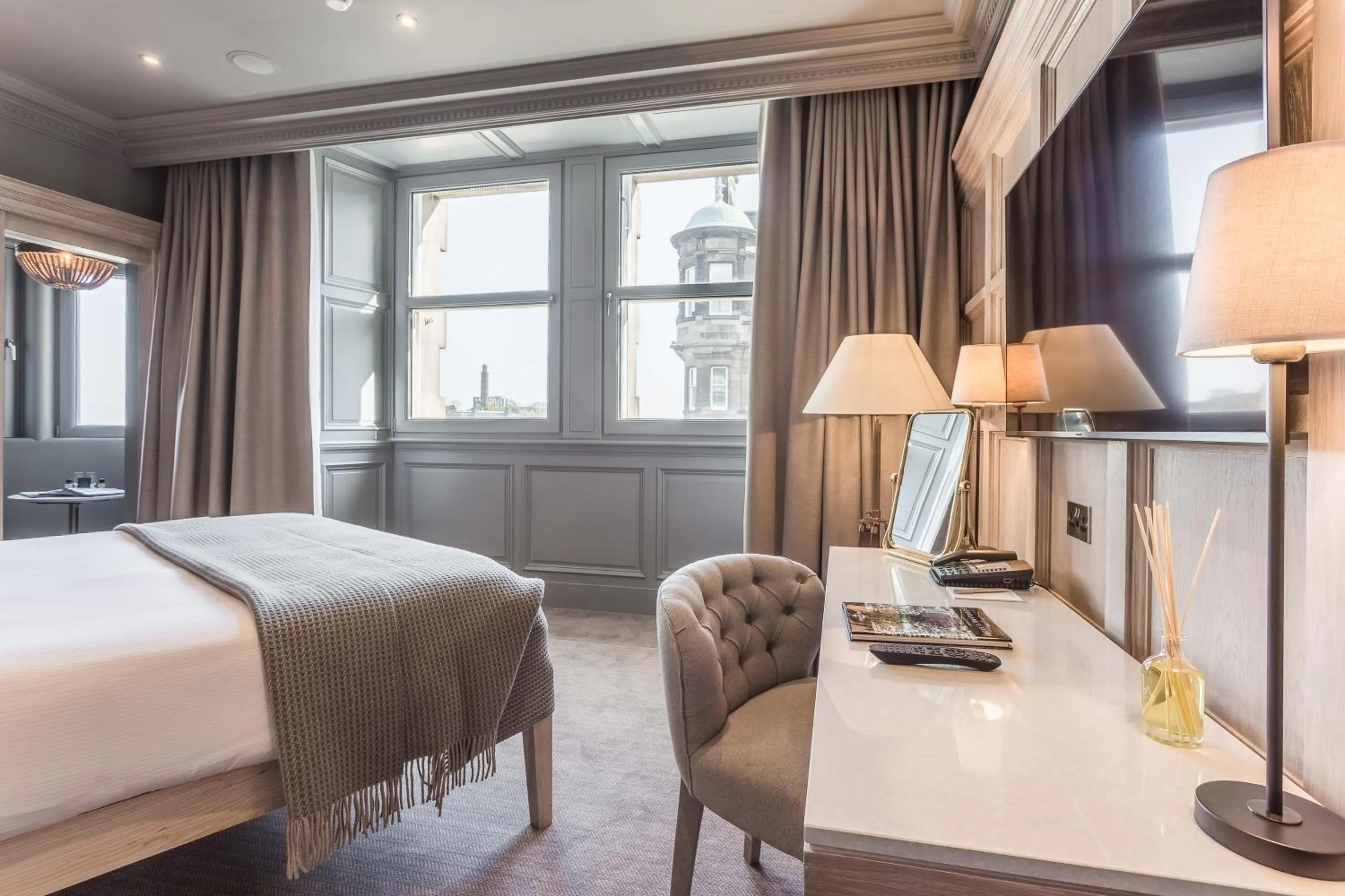 Bedroom, Bed in The Scotsman Hotel