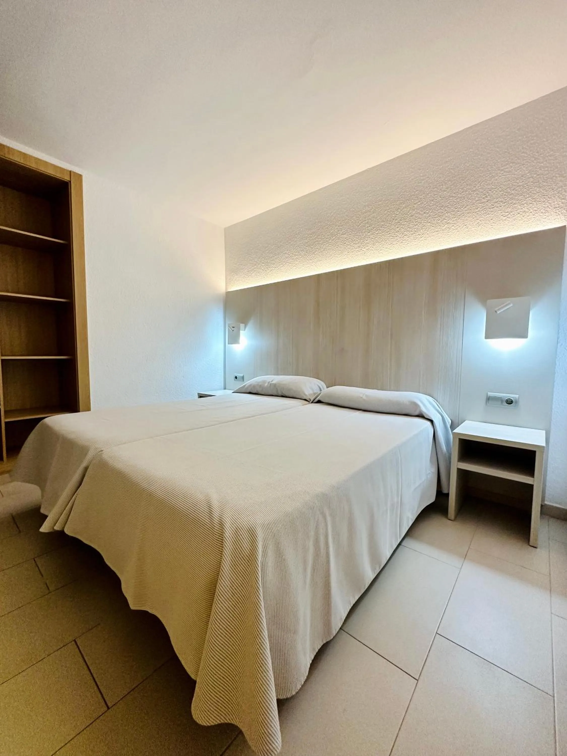 Bed in Apartamentos Jet - Adults Only