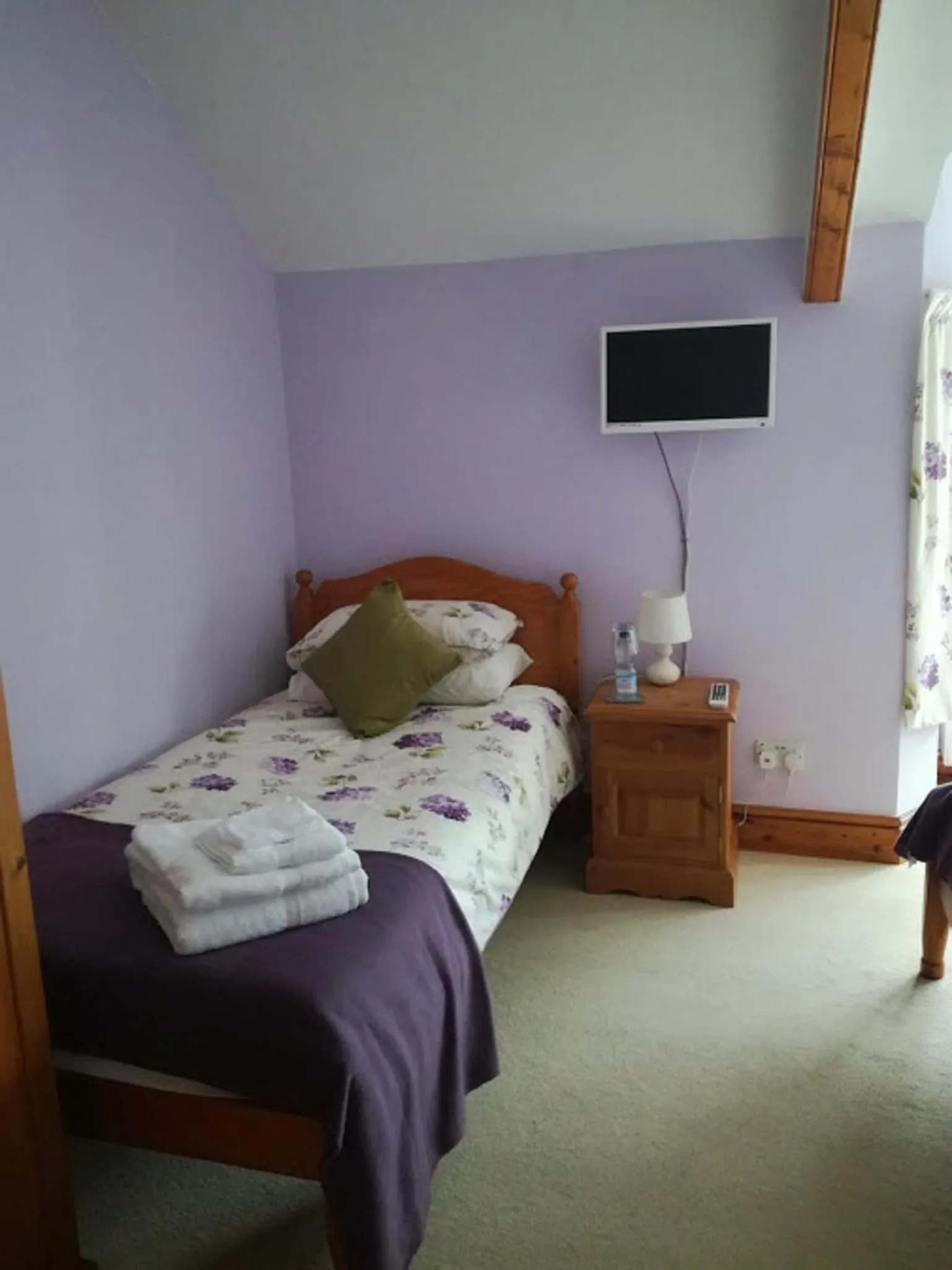 Bedroom, Bed in Ty Newydd