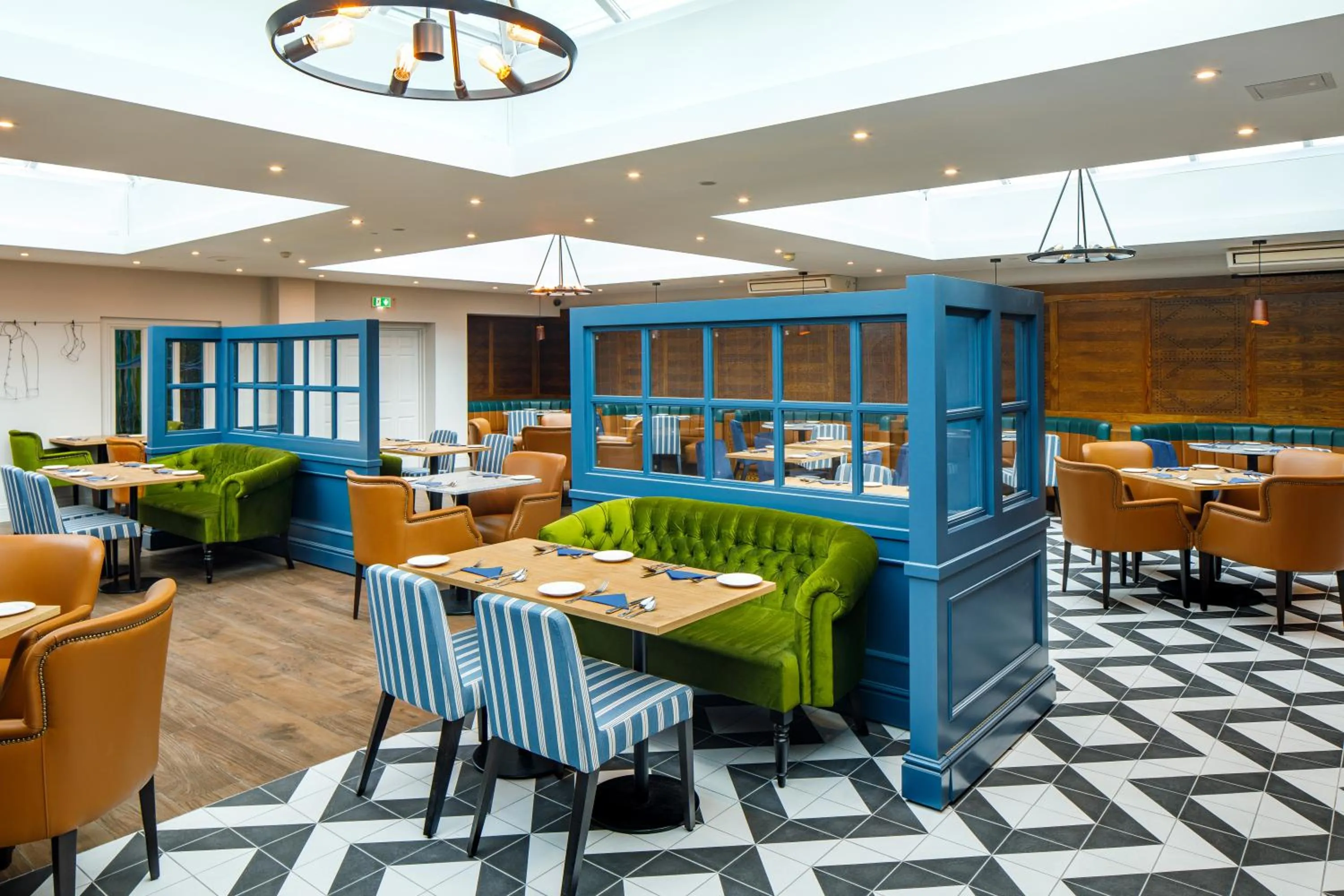 Restaurant/places to eat in Mercure Oxford Hawkwell House Hotel