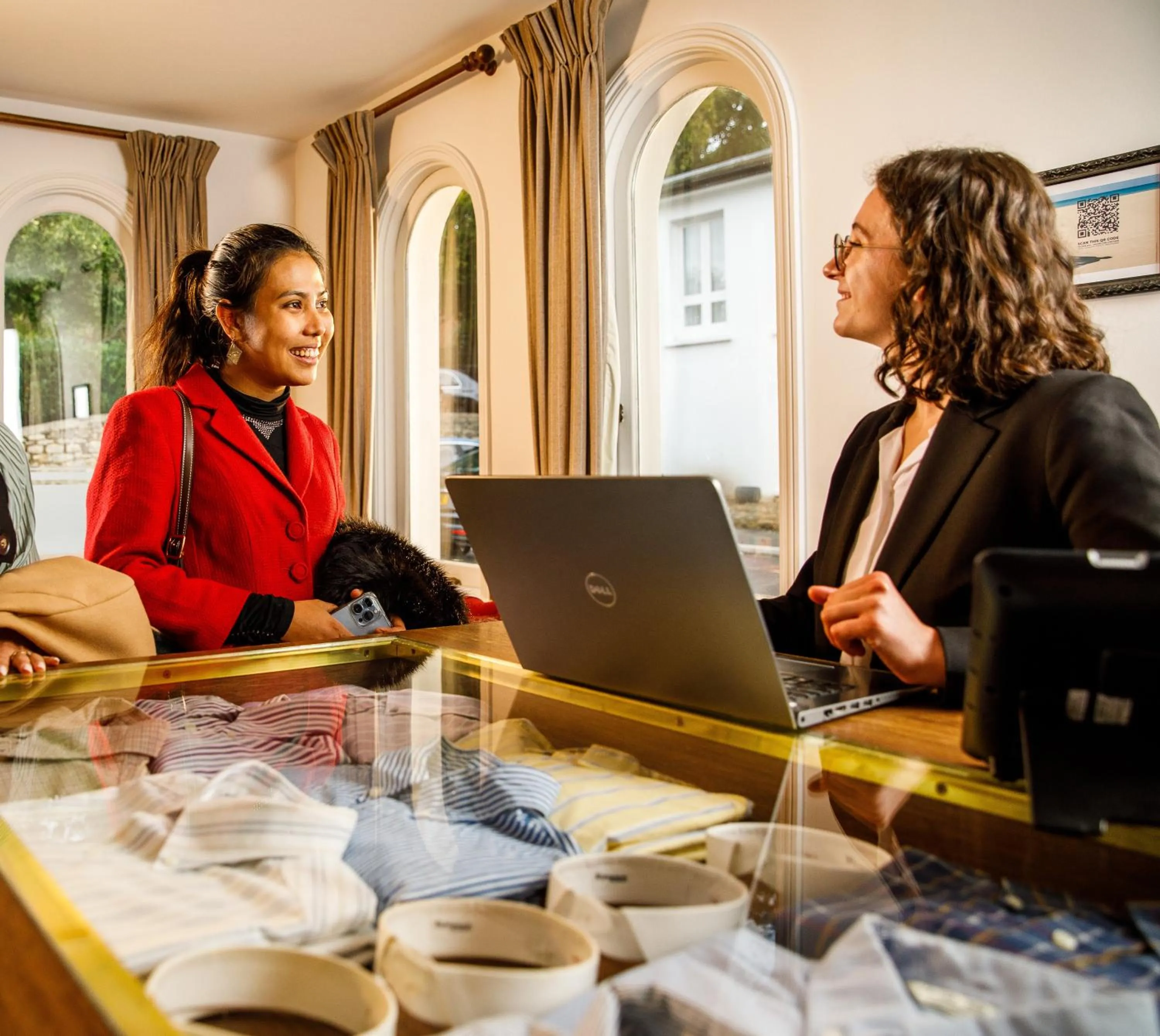 People in Mercure Oxford Hawkwell House Hotel