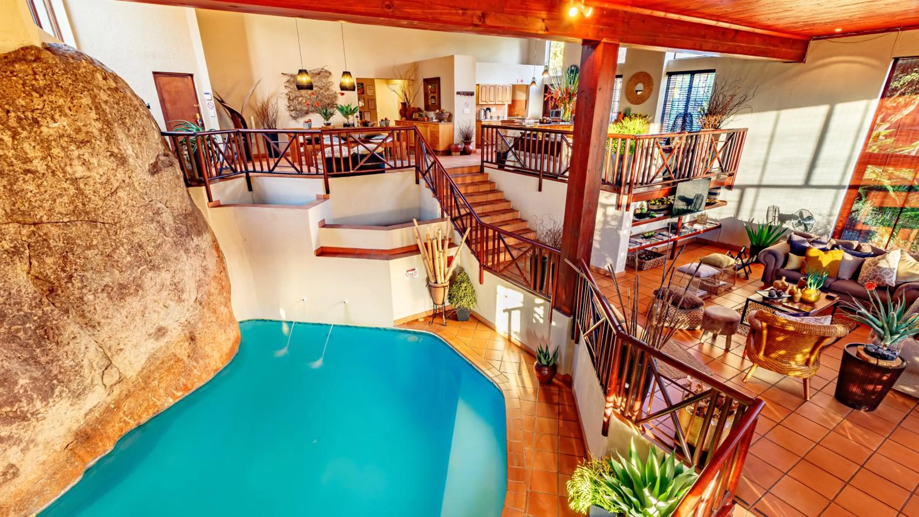 Day in Ulwazi Rock Lodge