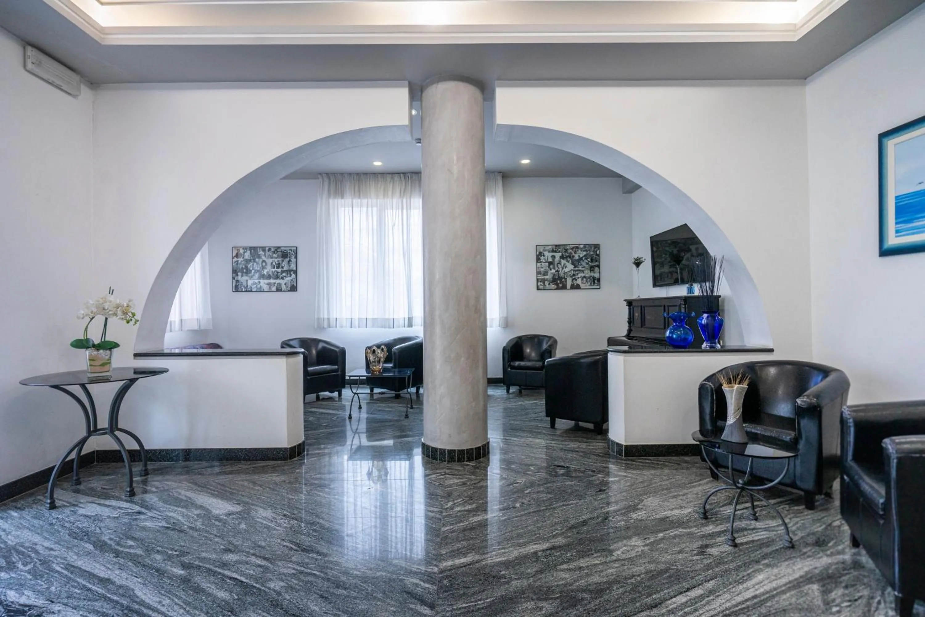 Lounge or bar in Hotel Della Motta