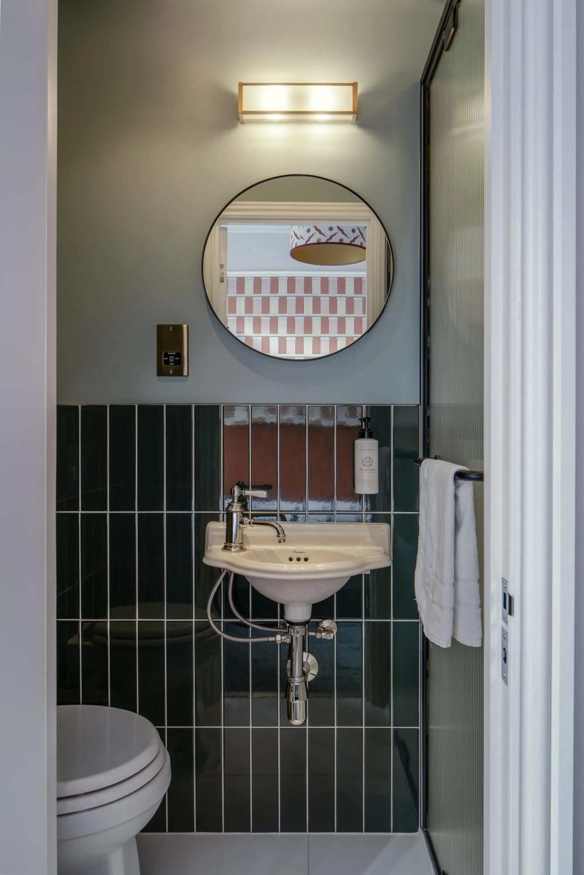 Bathroom in St. David's Hotels Paddington