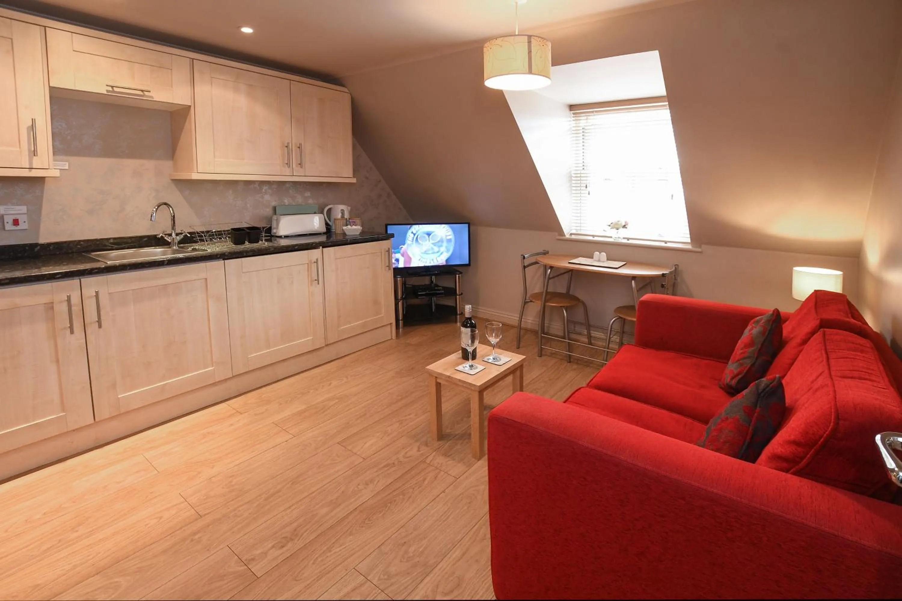 Kitchen or kitchenette in The Queens Hotel & Victoria Cloisters Apartments