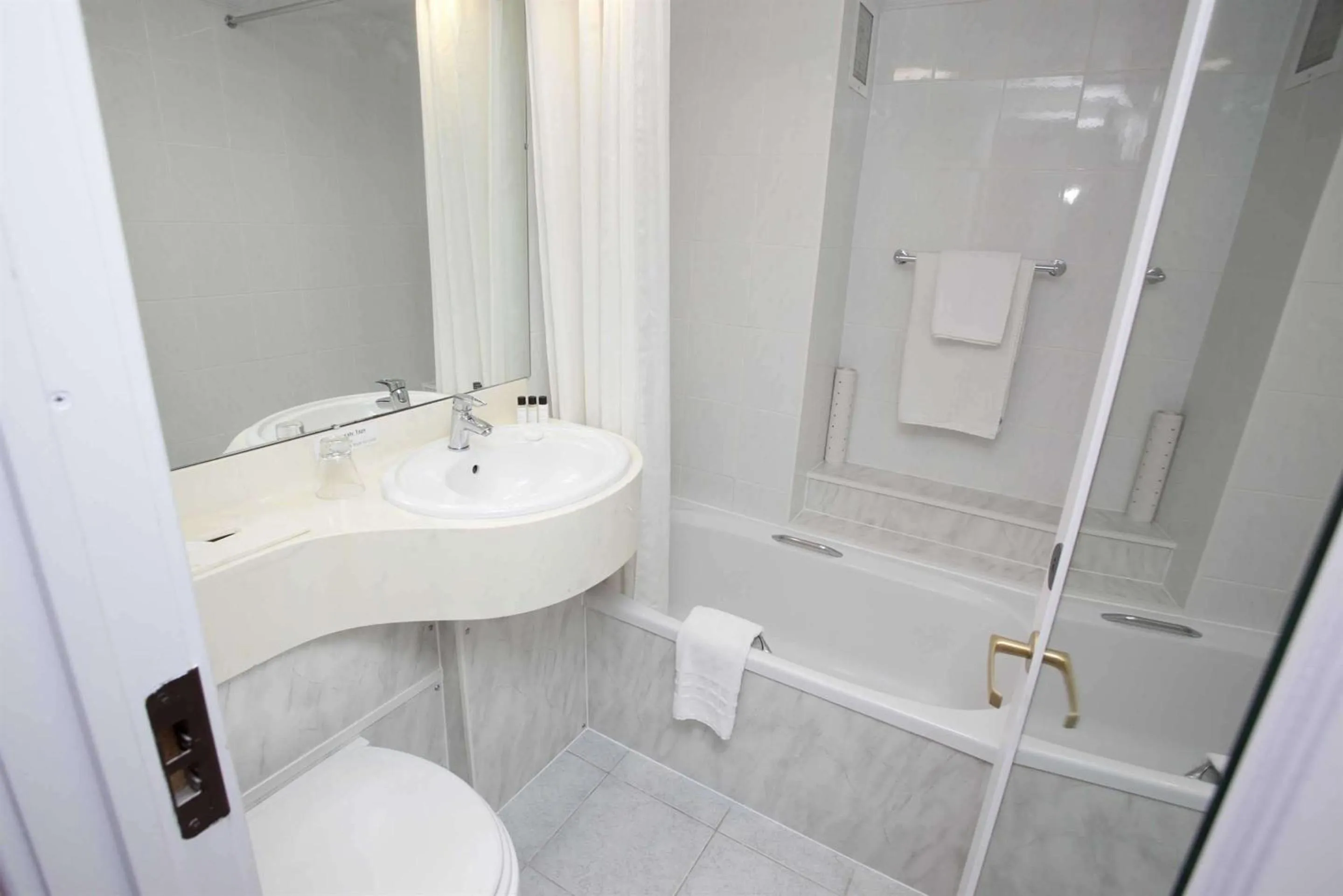 Bathroom in St James Hotel; BW Premier Collection