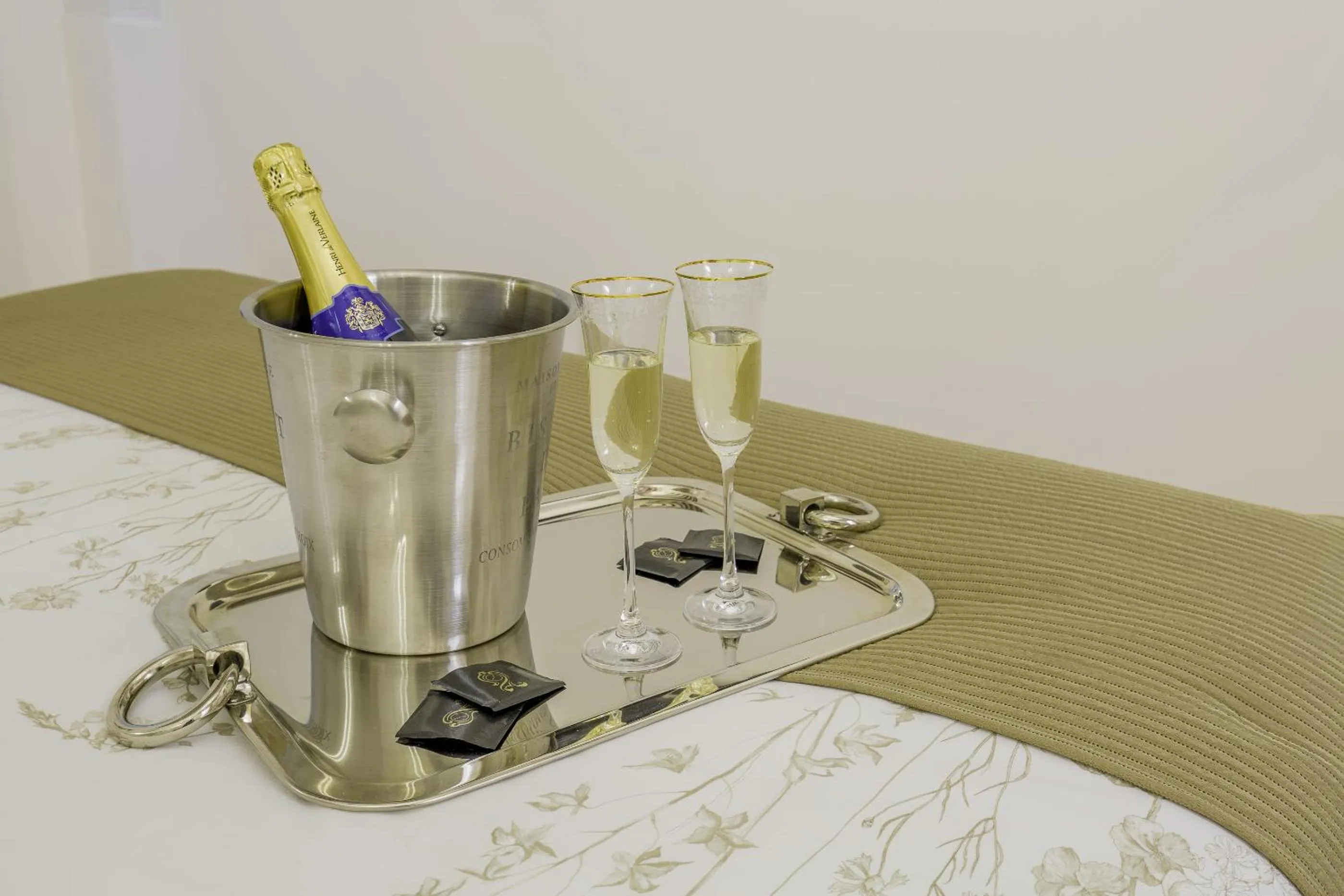 Bedroom in Oriente Palace Apartments