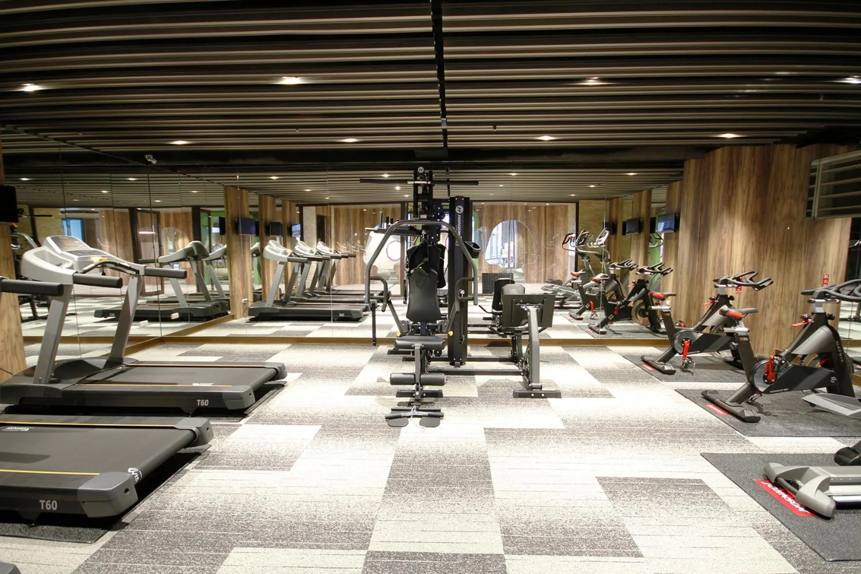Fitness centre/facilities in Grand Bay Resort Hotel