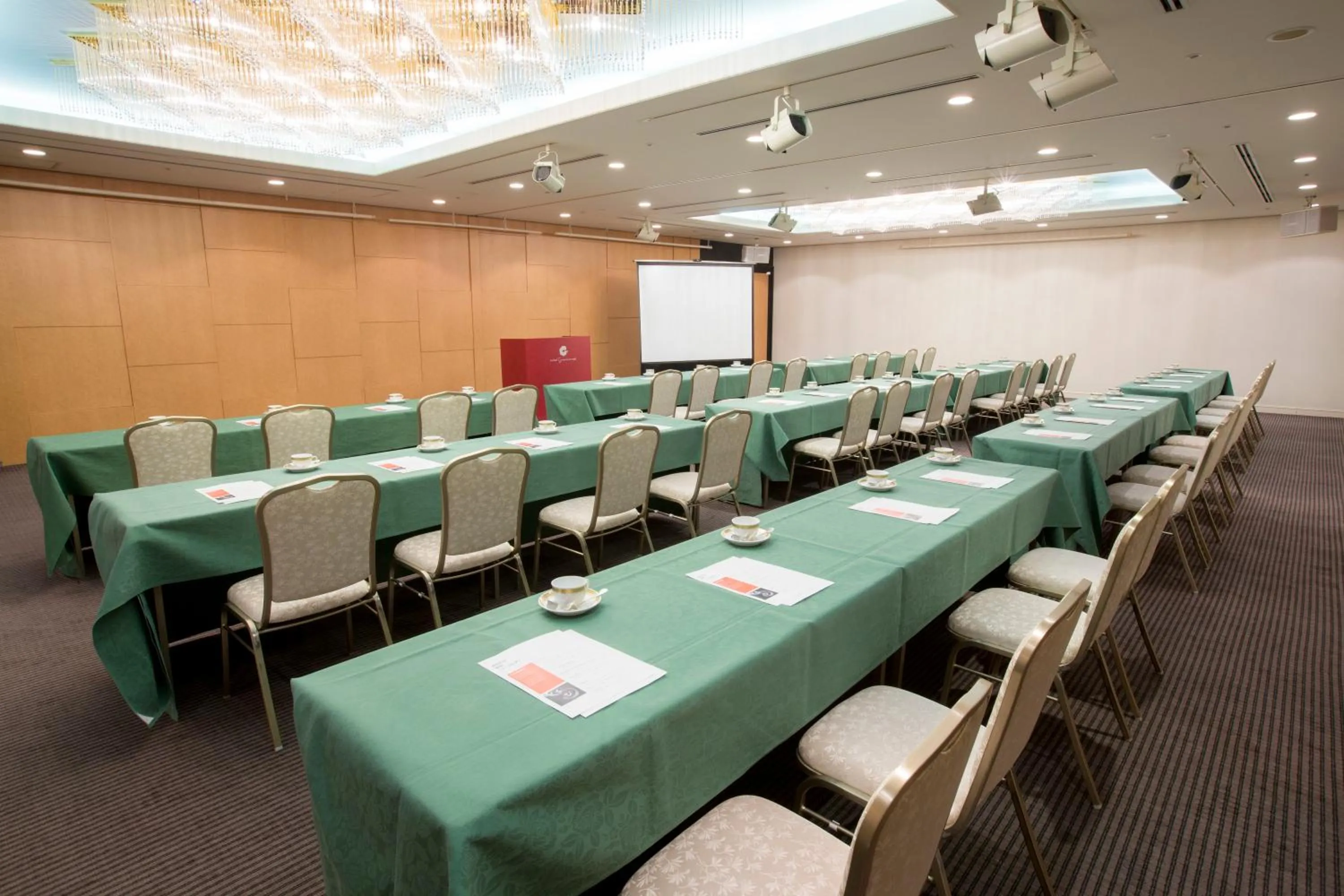 Banquet/Function facilities in Hotel Granmirage