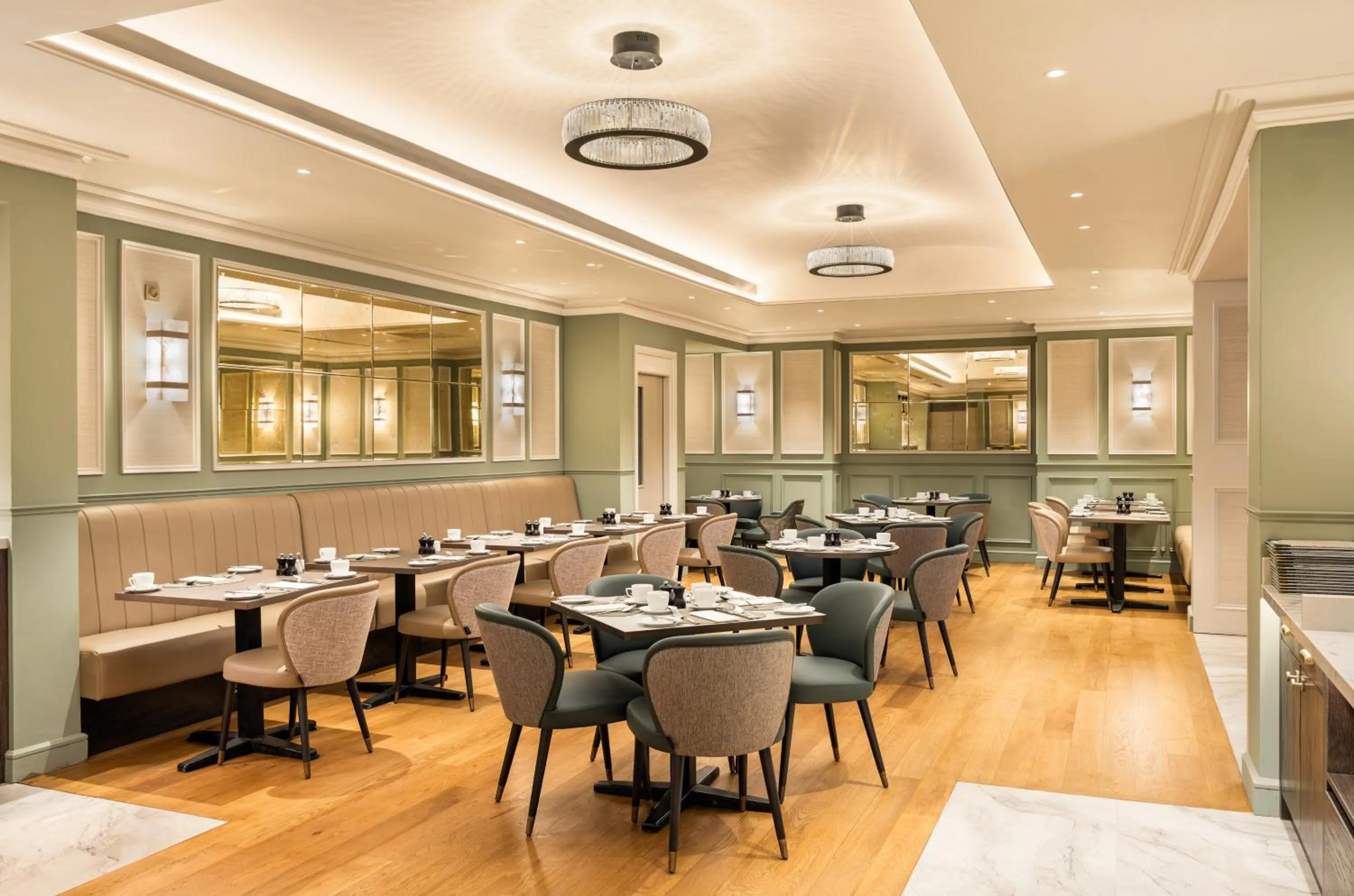 Breakfast in Brooks Hotel