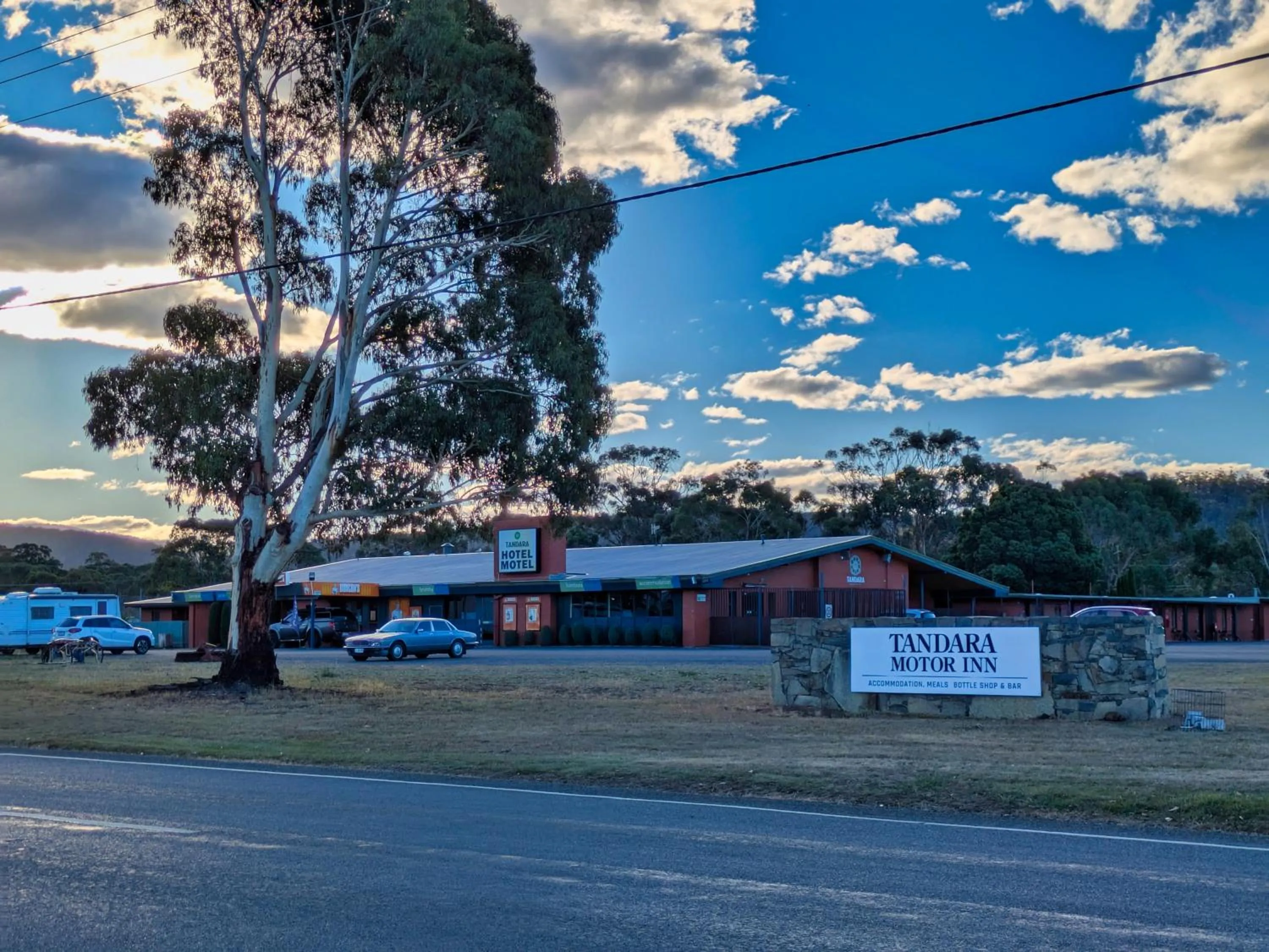 Property building in Tandara Motor Inn