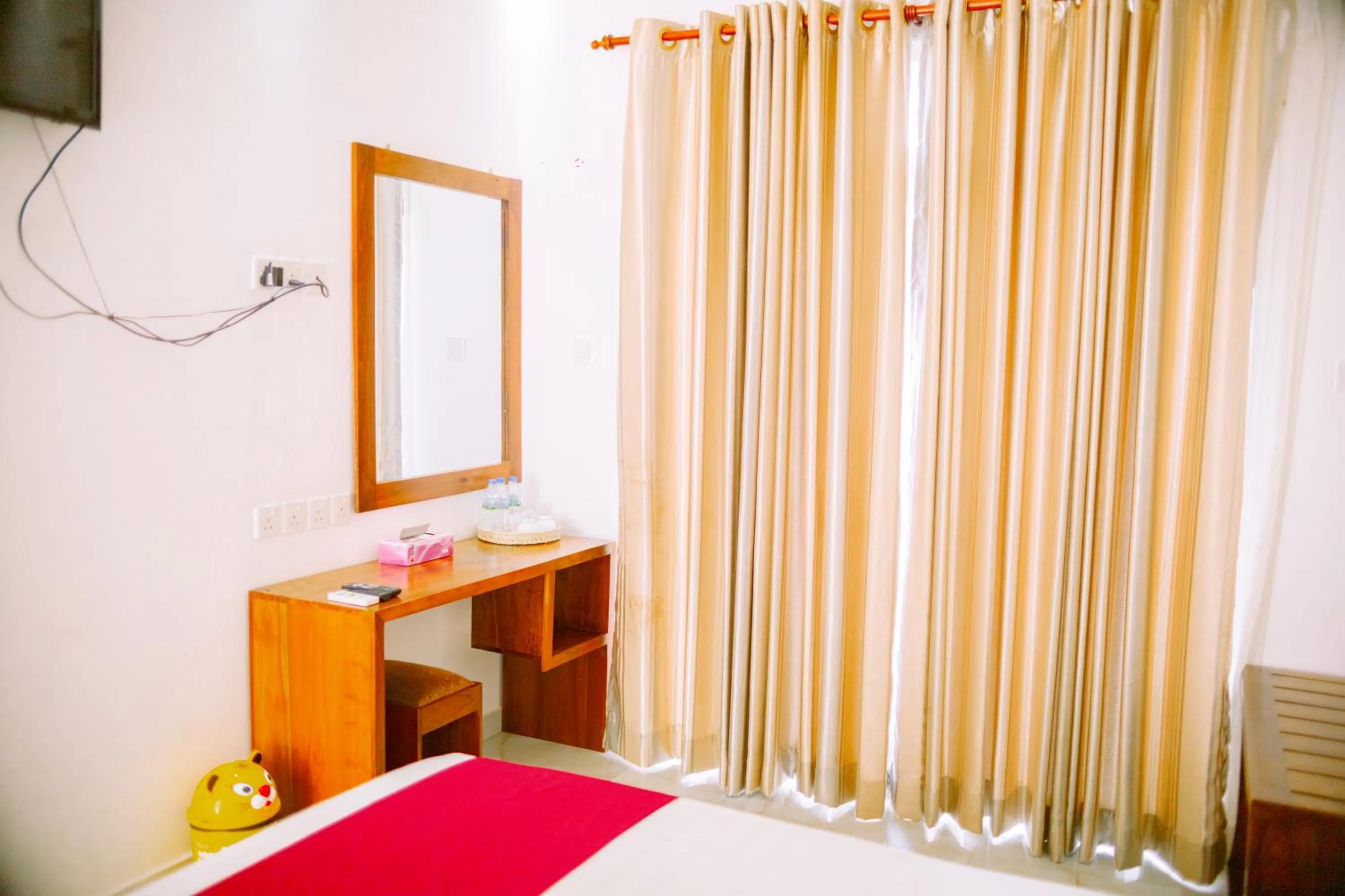 Bedroom, Bed in Yala Hotel Elephant Eye