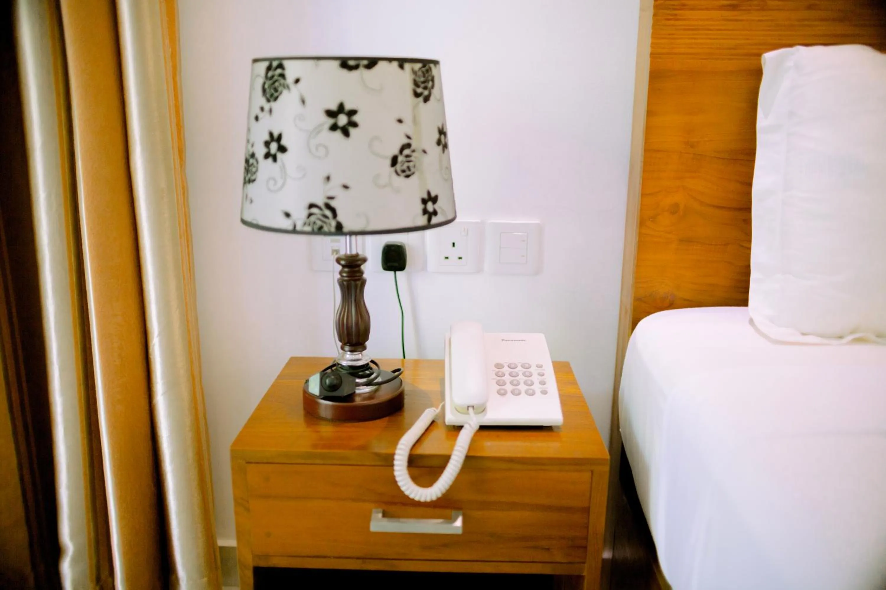 Bedroom, Bed in Yala Hotel Elephant Eye