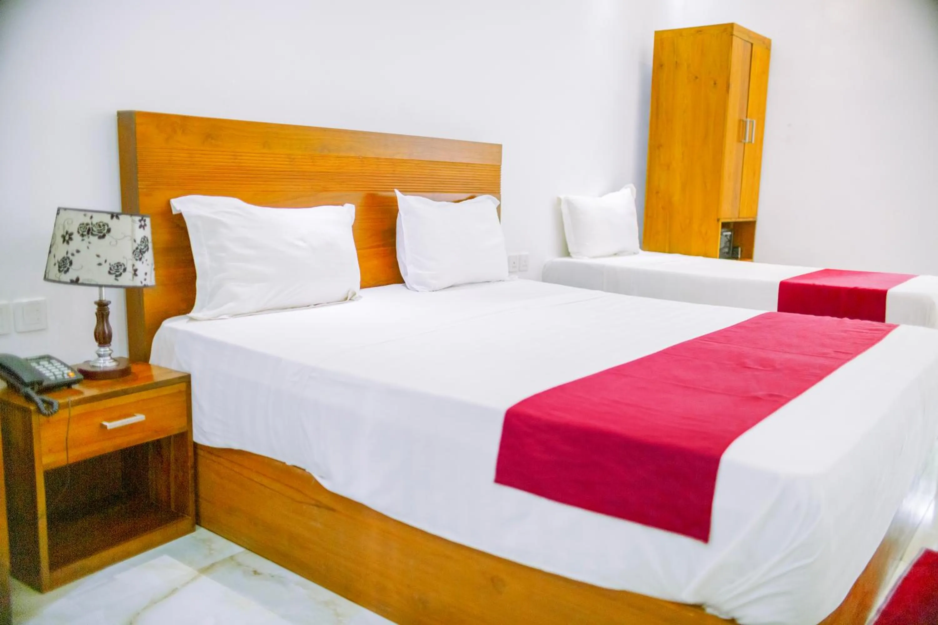 Bedroom, Bed in Yala Hotel Elephant Eye