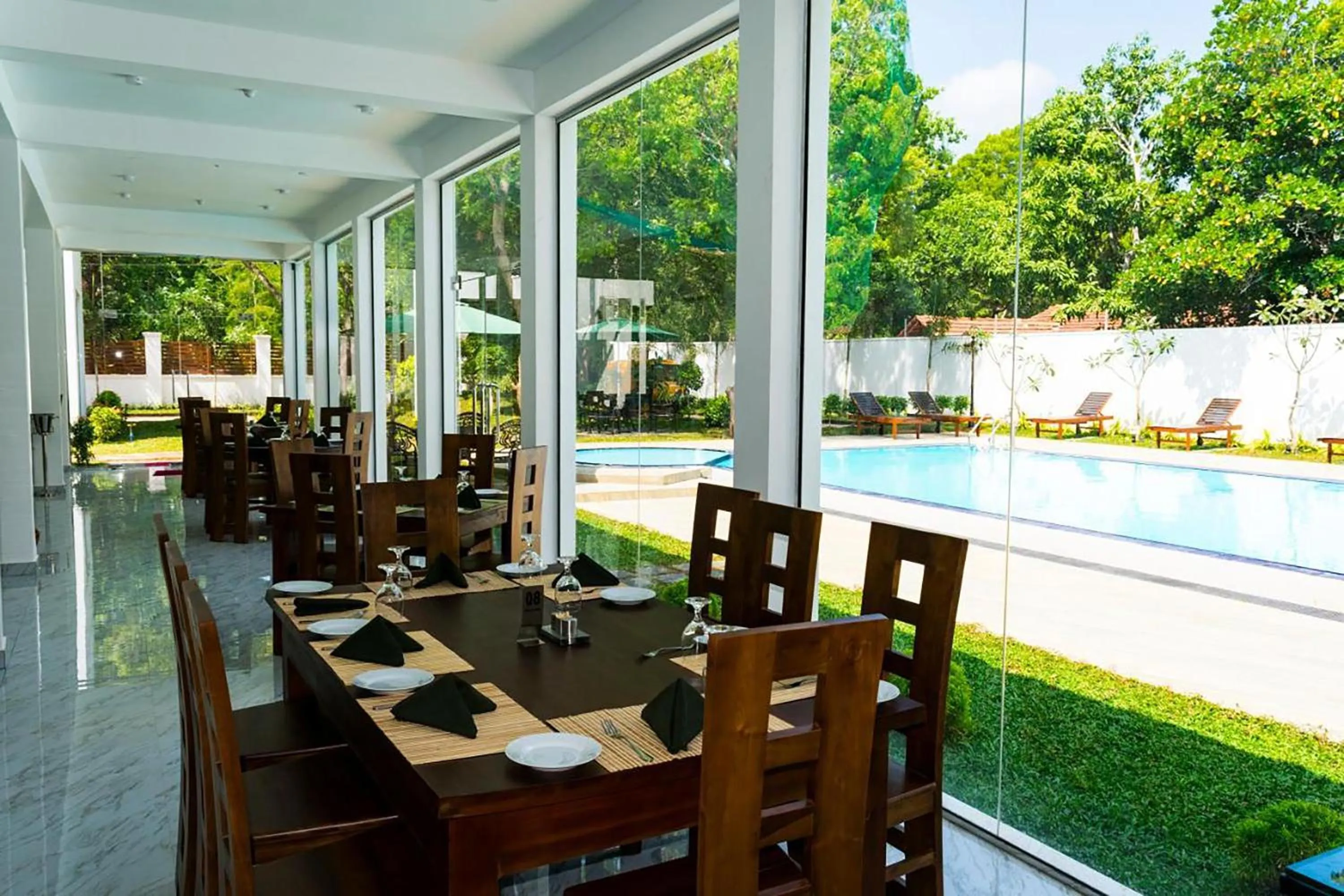 Restaurant/places to eat in Yala Hotel Elephant Eye