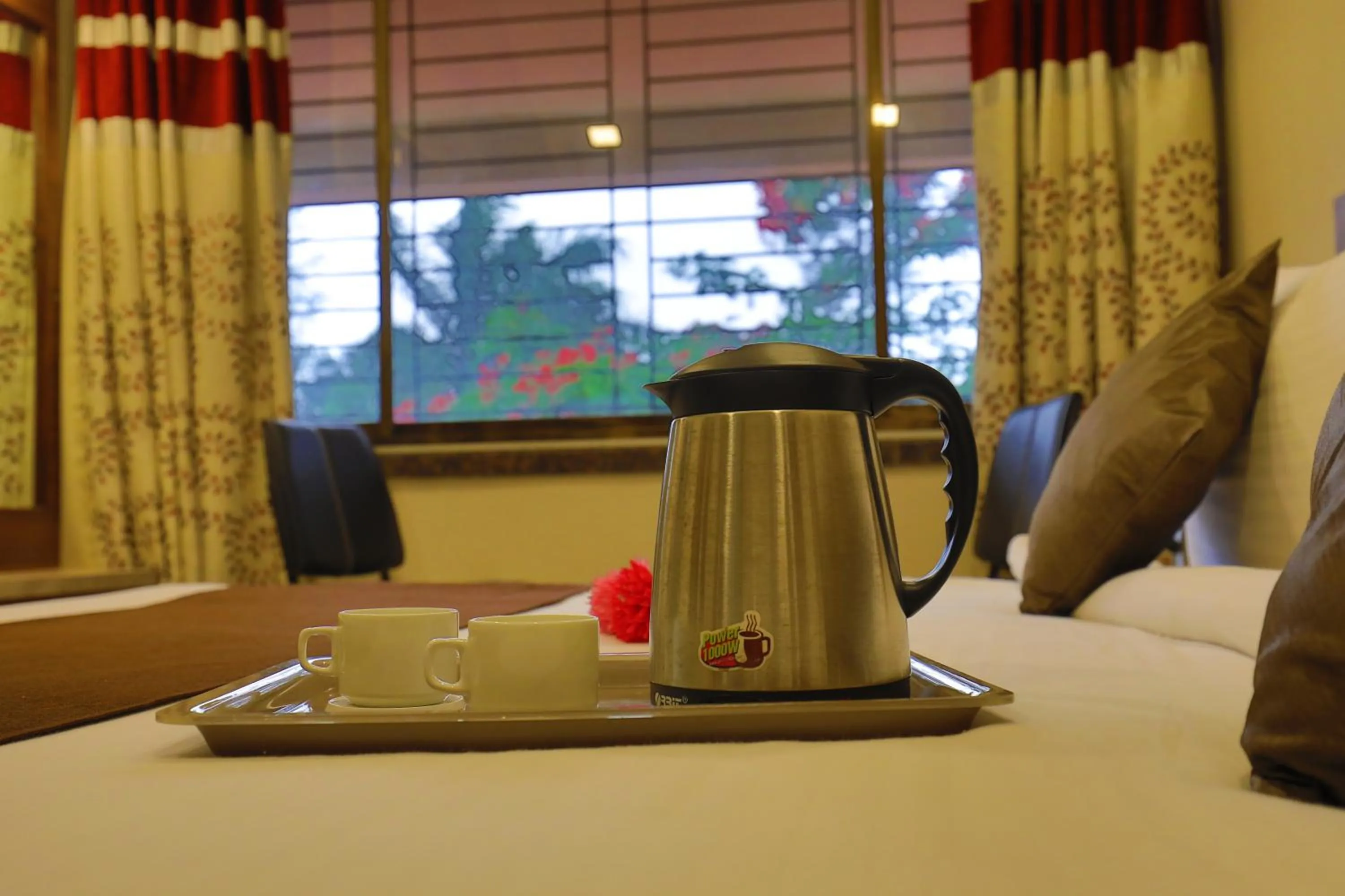 Coffee/tea facilities in Highland Resort