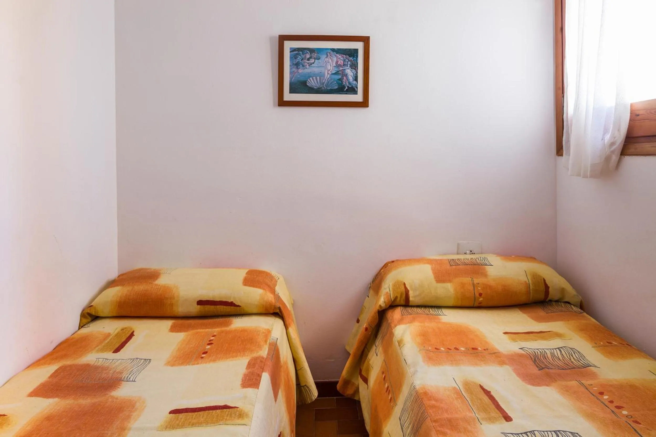 Bedroom, Bed in Apartamentos Arlanza - Only Adults