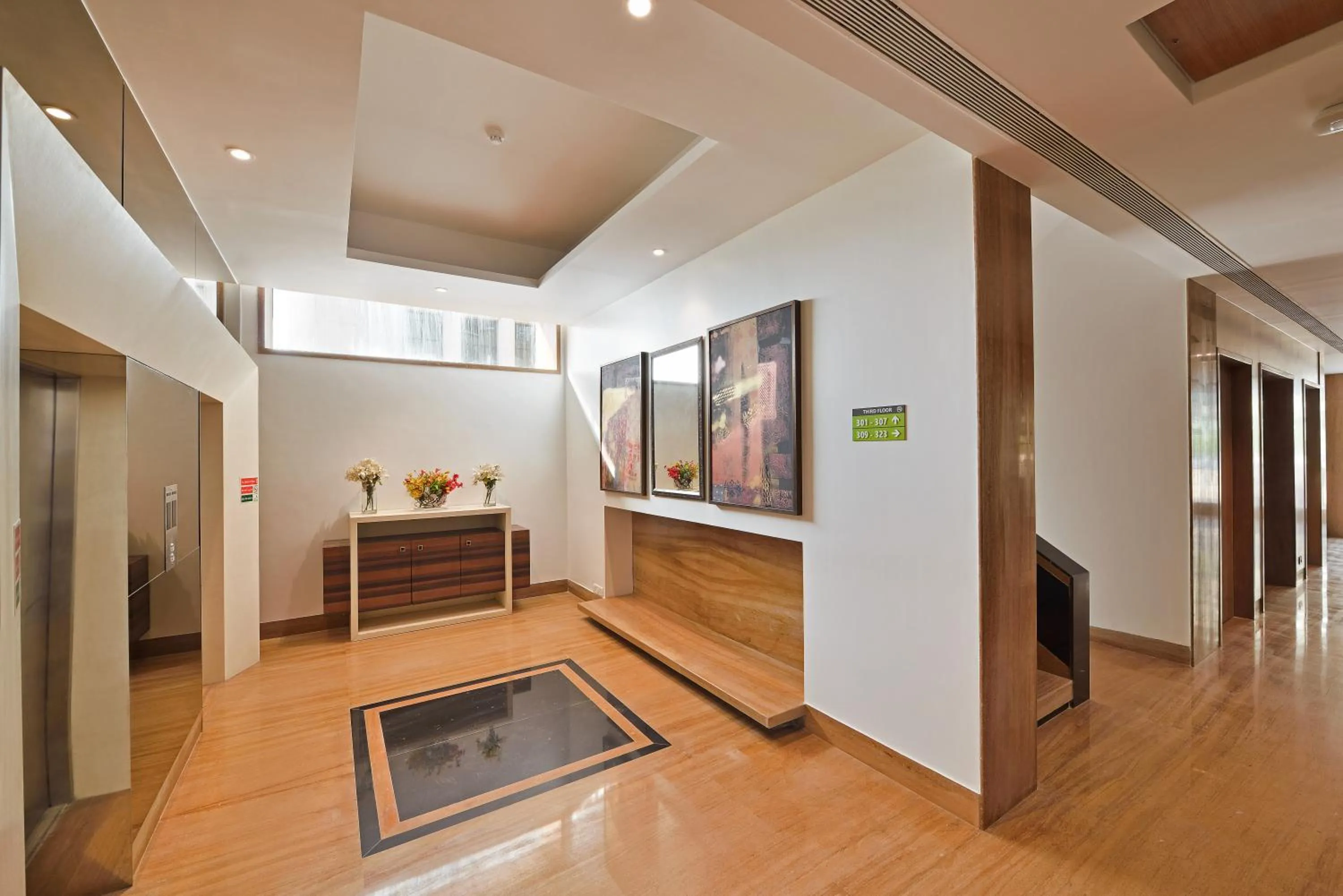 Lobby or reception in Hotel Leafio-Near Airport