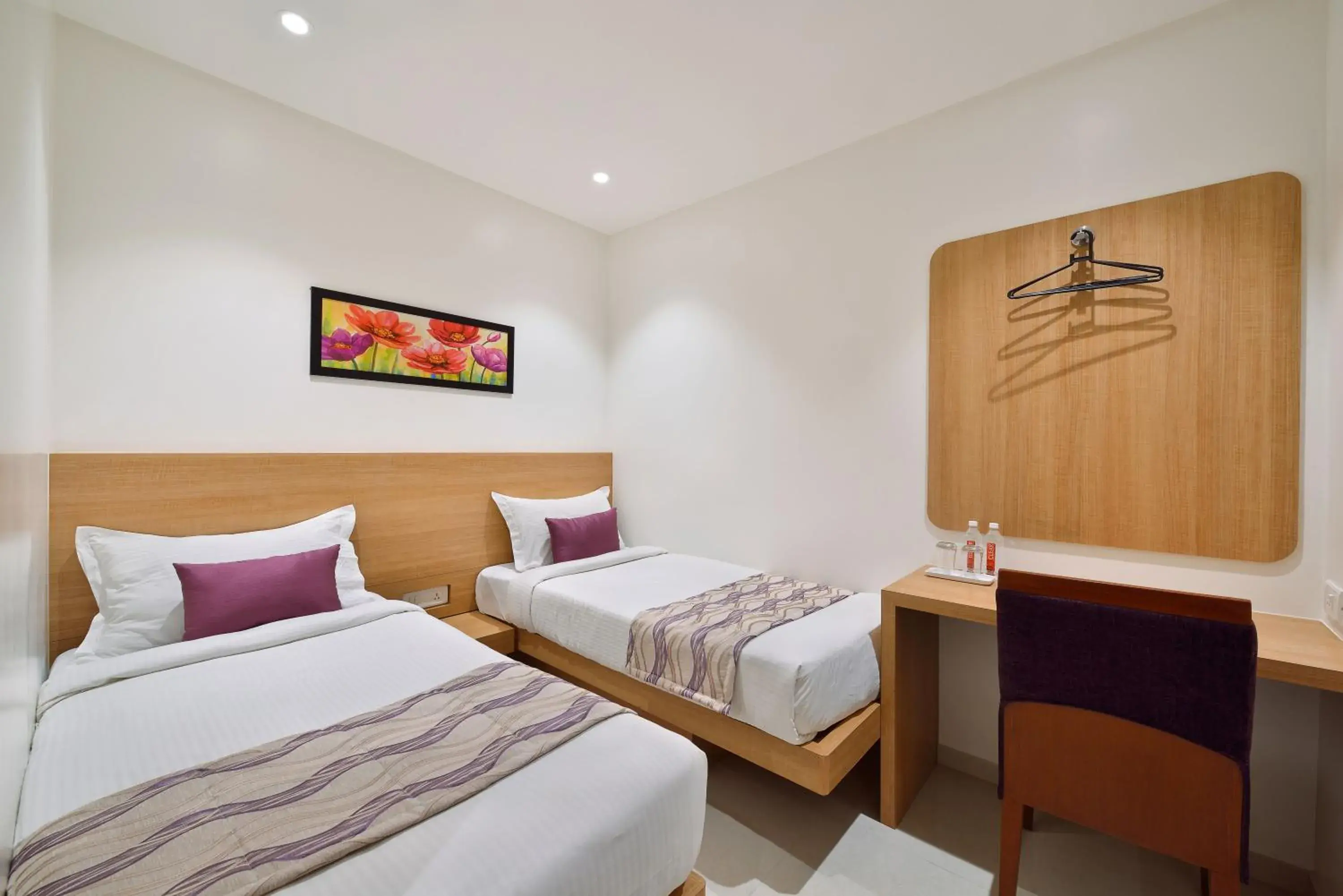 Superior Double or Twin Room in Hotel Leafio-Near Airport Superior Double or Twin Room in Hotel Leafio-Near Airport