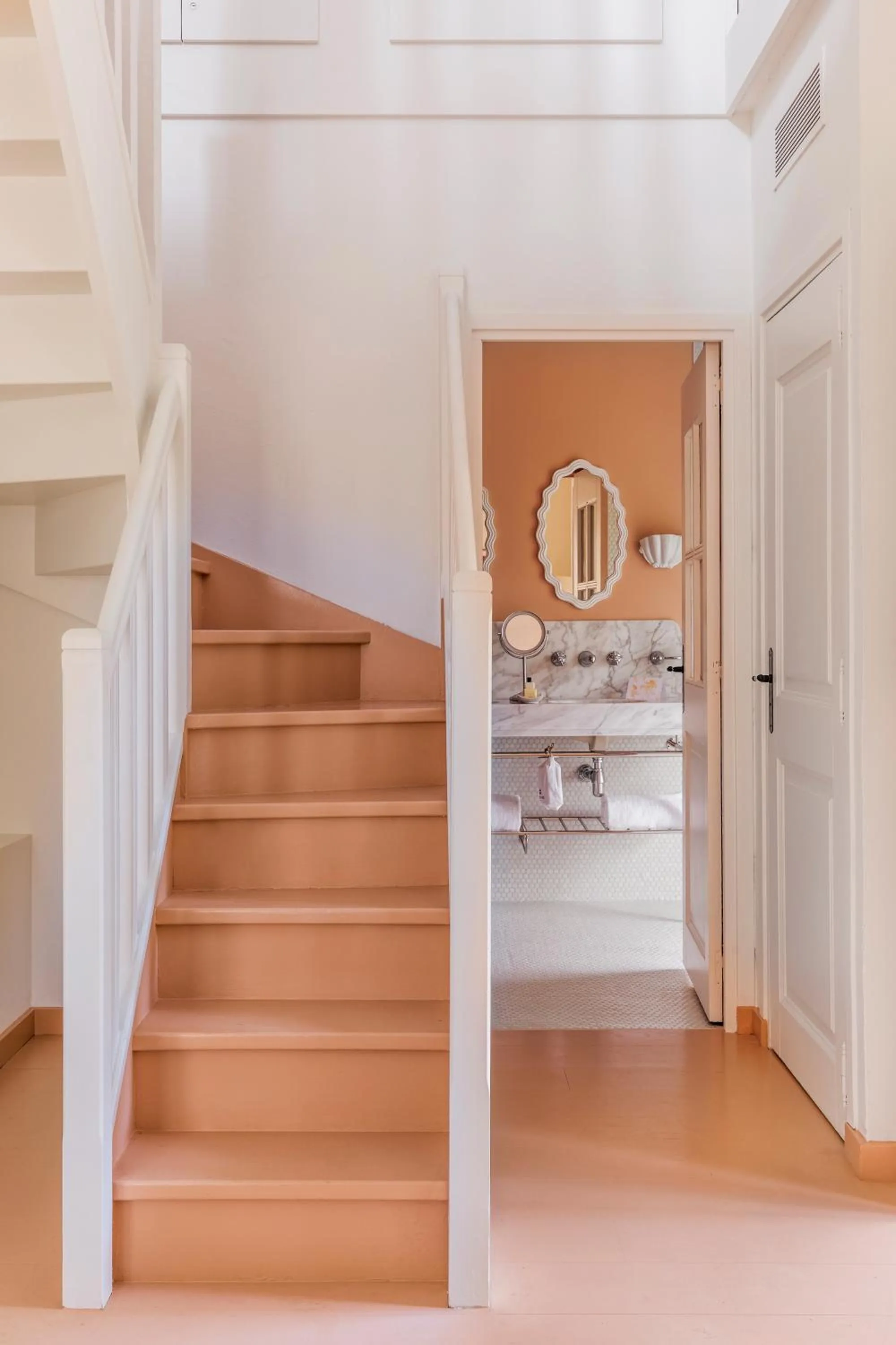 Bathroom in Hôtel La Tartane Saint-Tropez