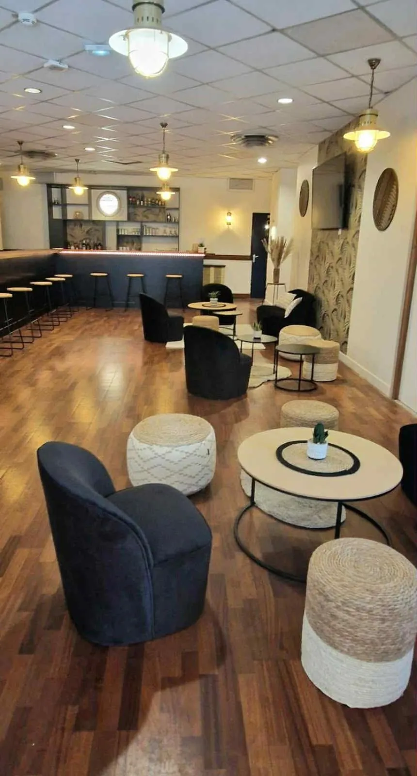 Living room in B&B HOTEL Rouen Centre