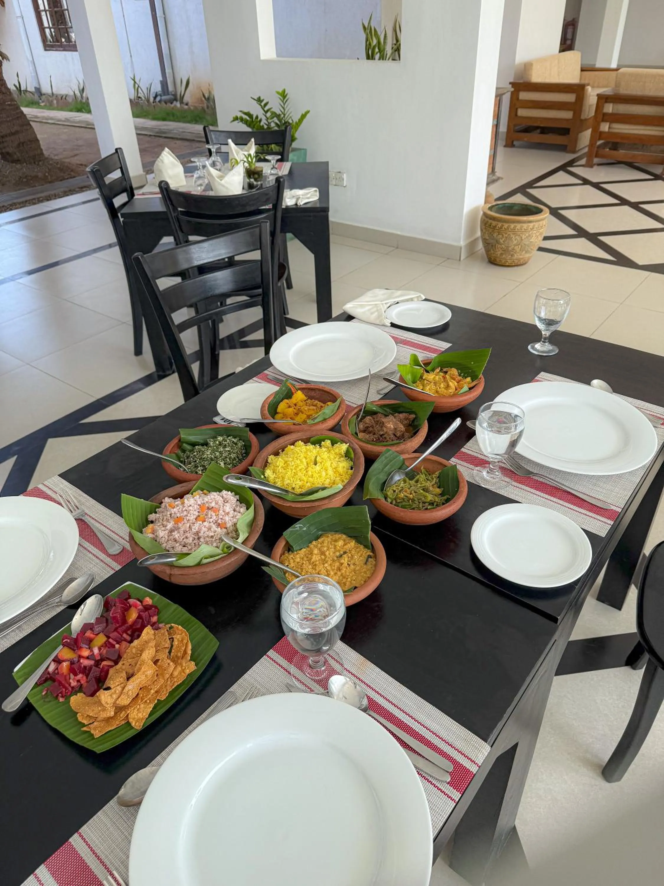 Food and drinks in Serendib Beach Hotel