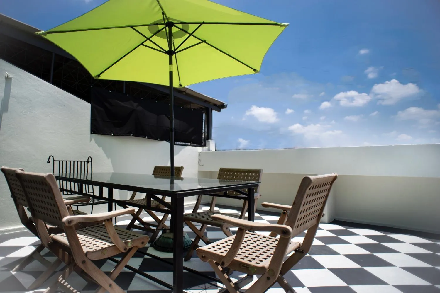 Balcony/Terrace in Neveu Premier Residence : Ratchada