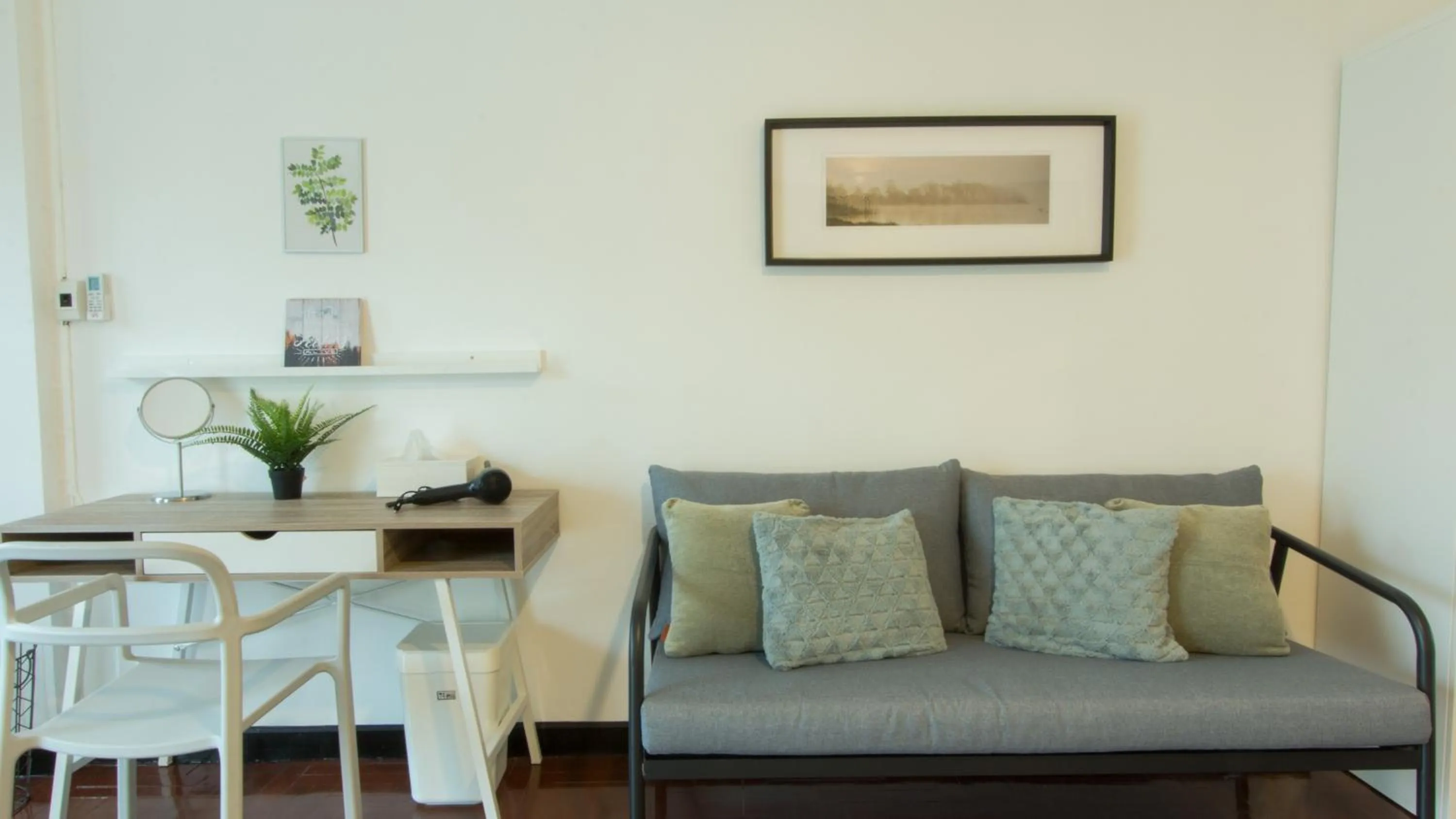 Seating area in Neveu Premier Residence : Ratchada