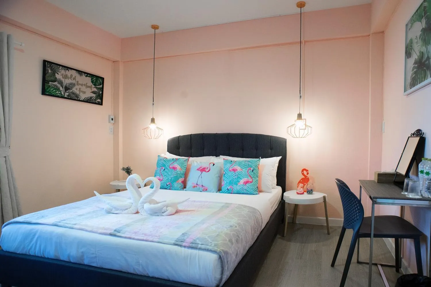 Bedroom, Bed in Neveu Premier Residence : Ratchada