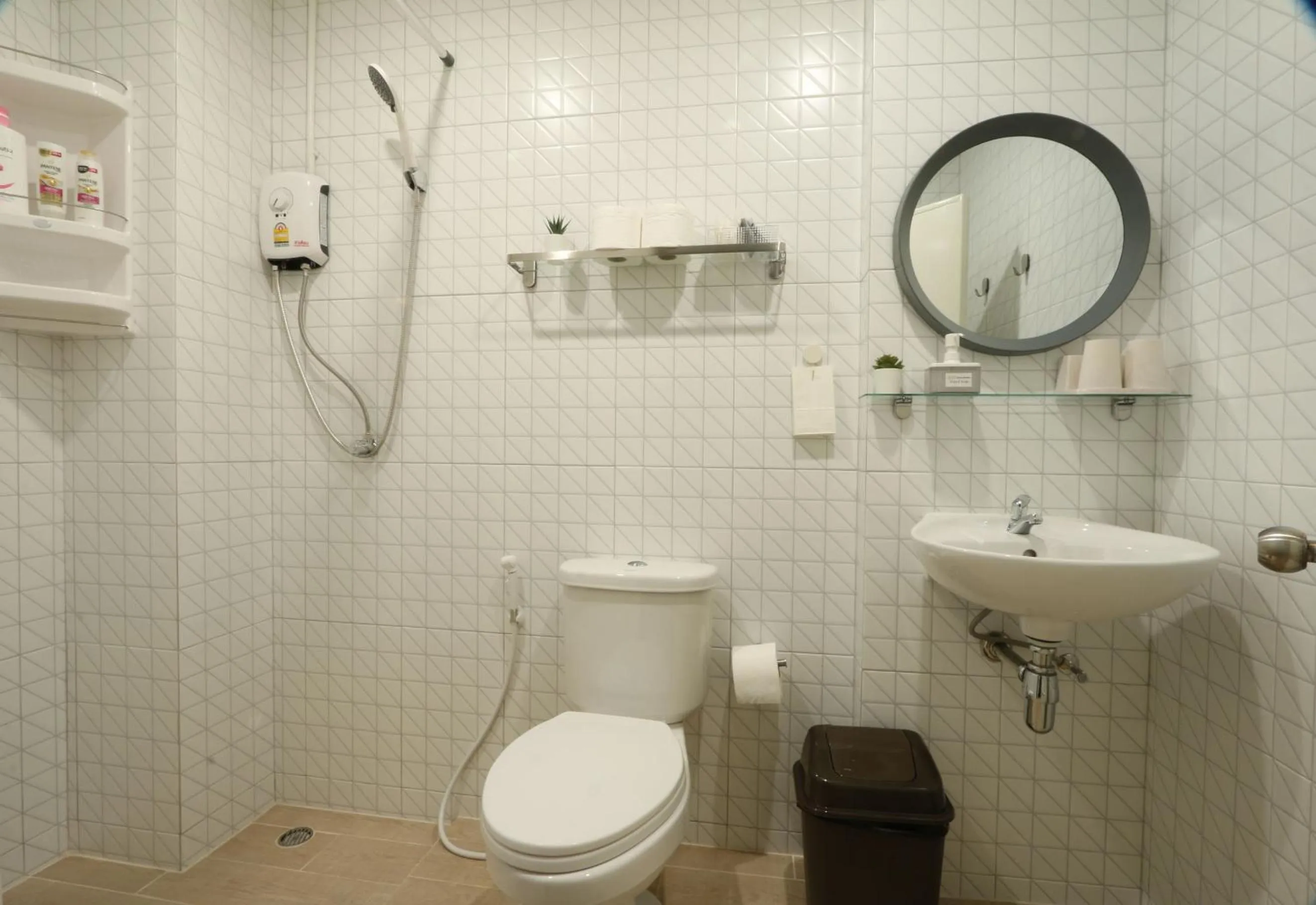 Bathroom in Neveu Premier Residence : Ratchada