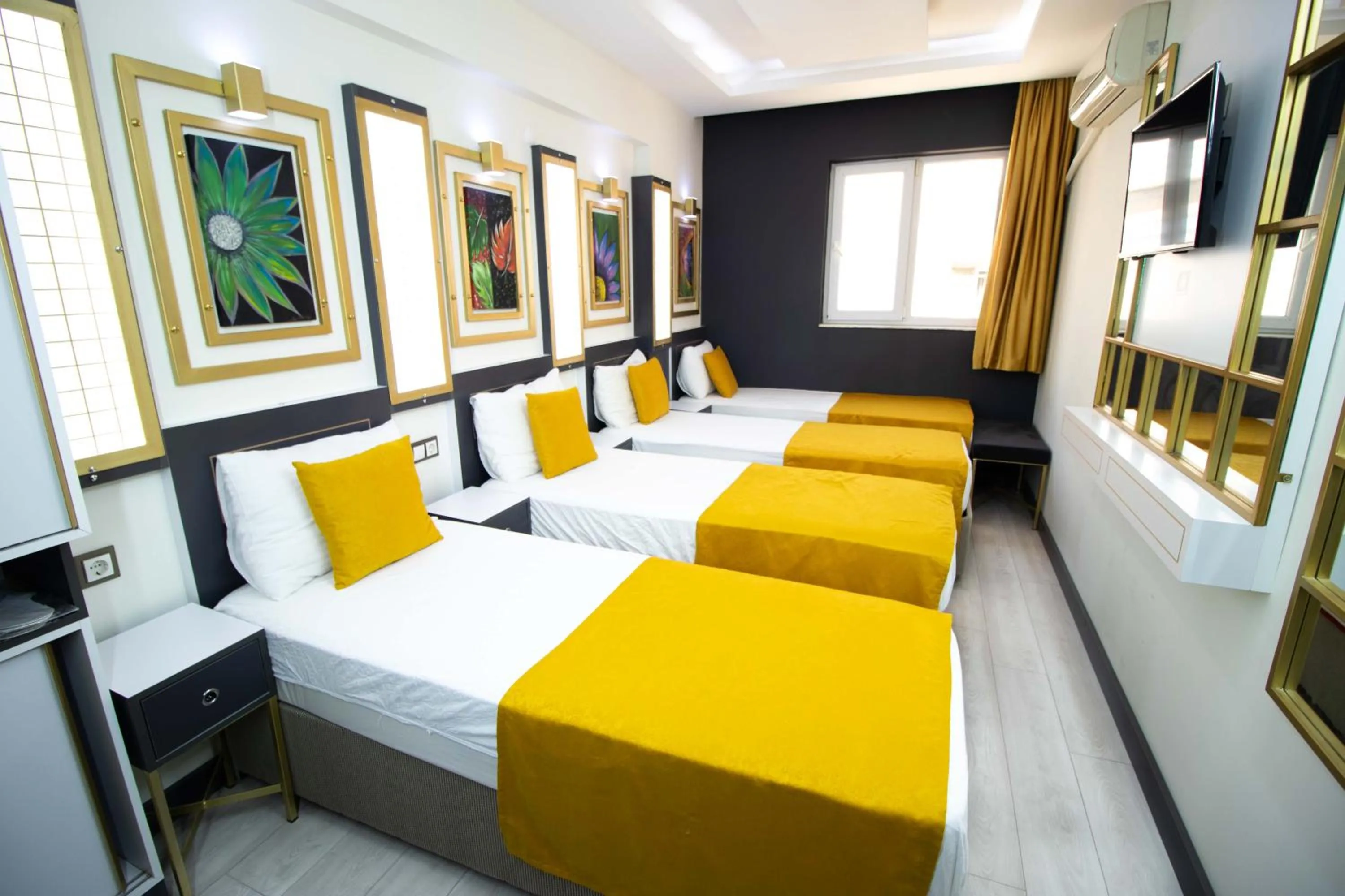 Decorative detail, Bed in Exporoyal Hotel