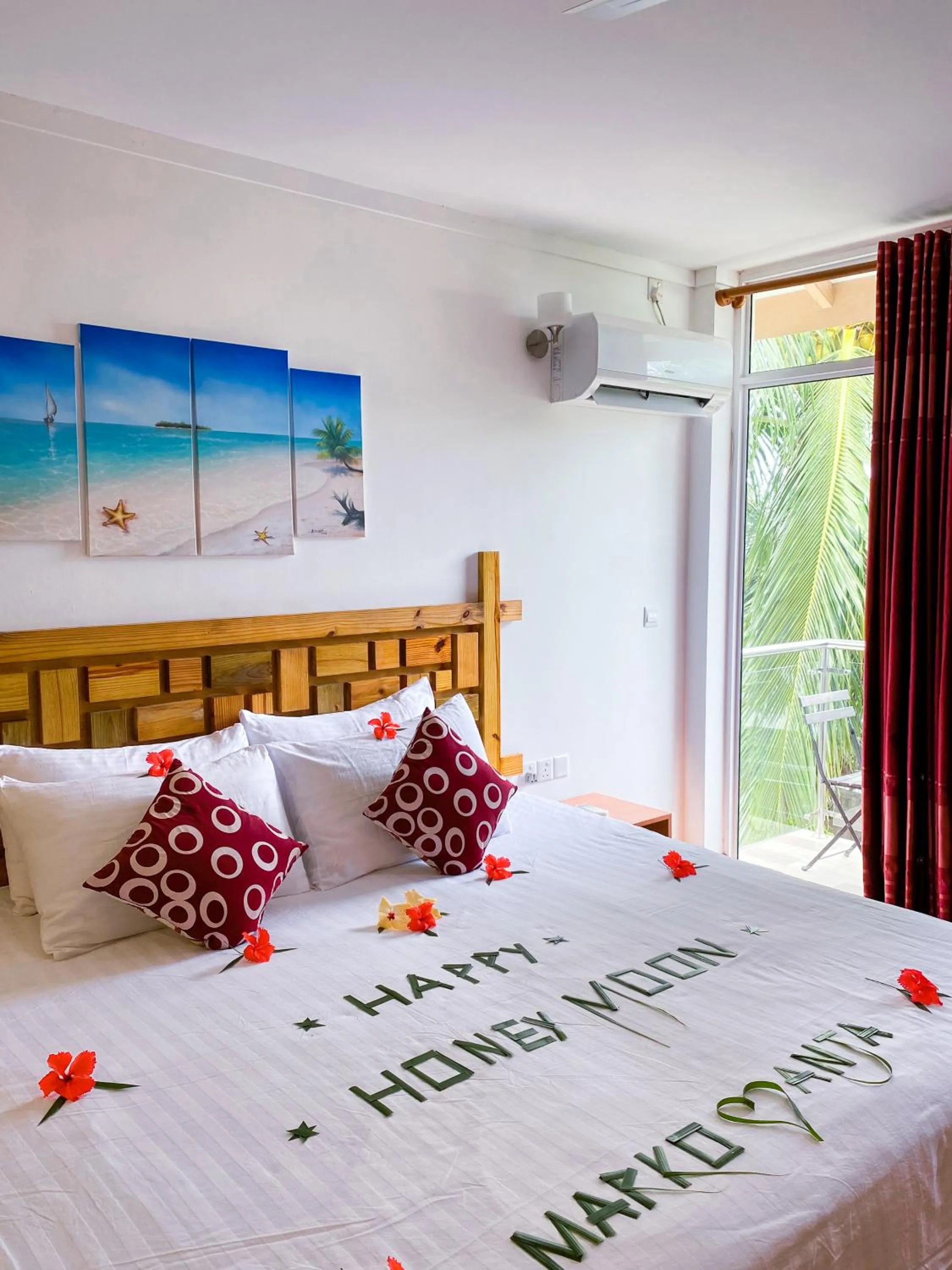 Bedroom, Bed in Shallow Lagoon Rasdhoo