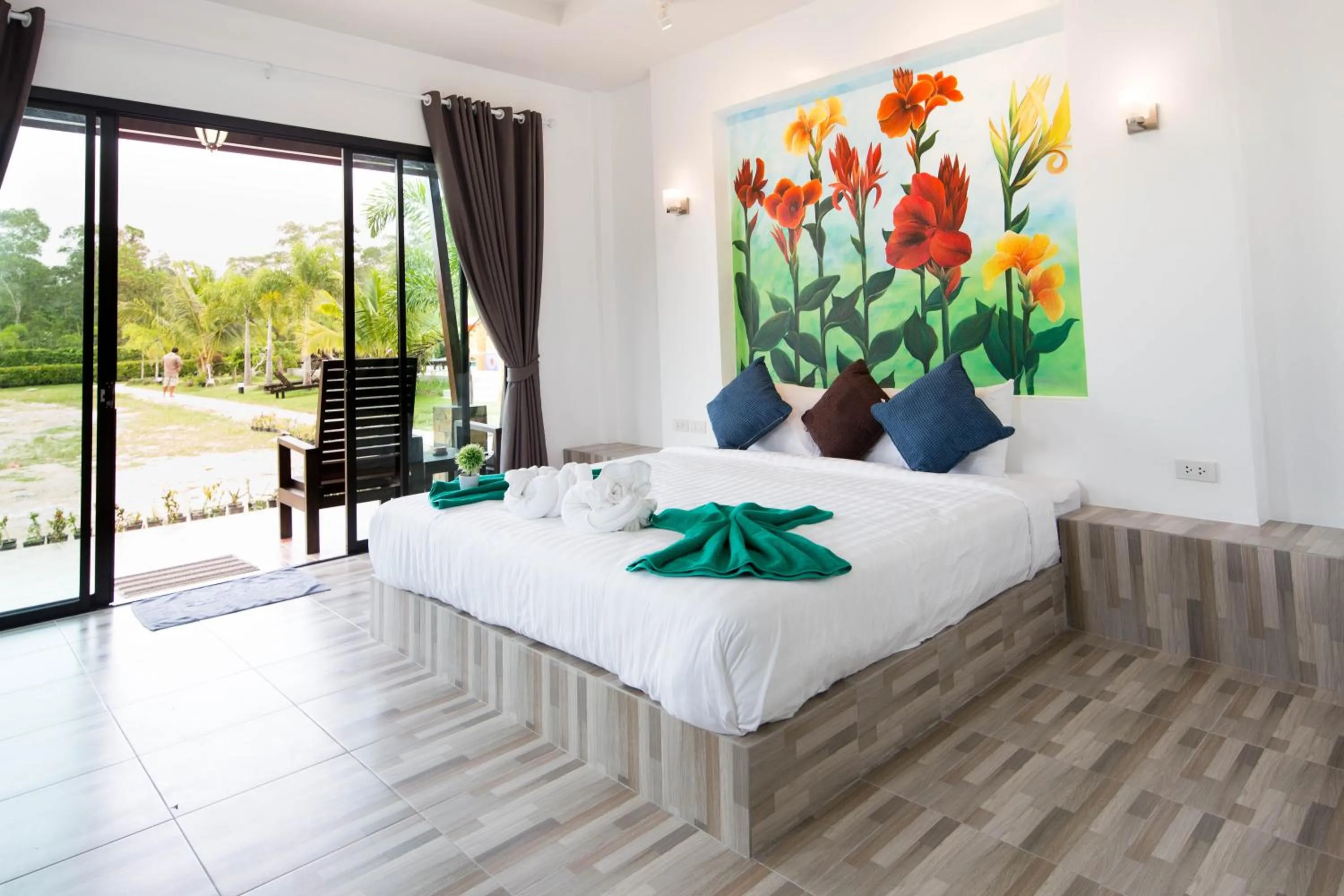 Bed in Siri Lanta Resort