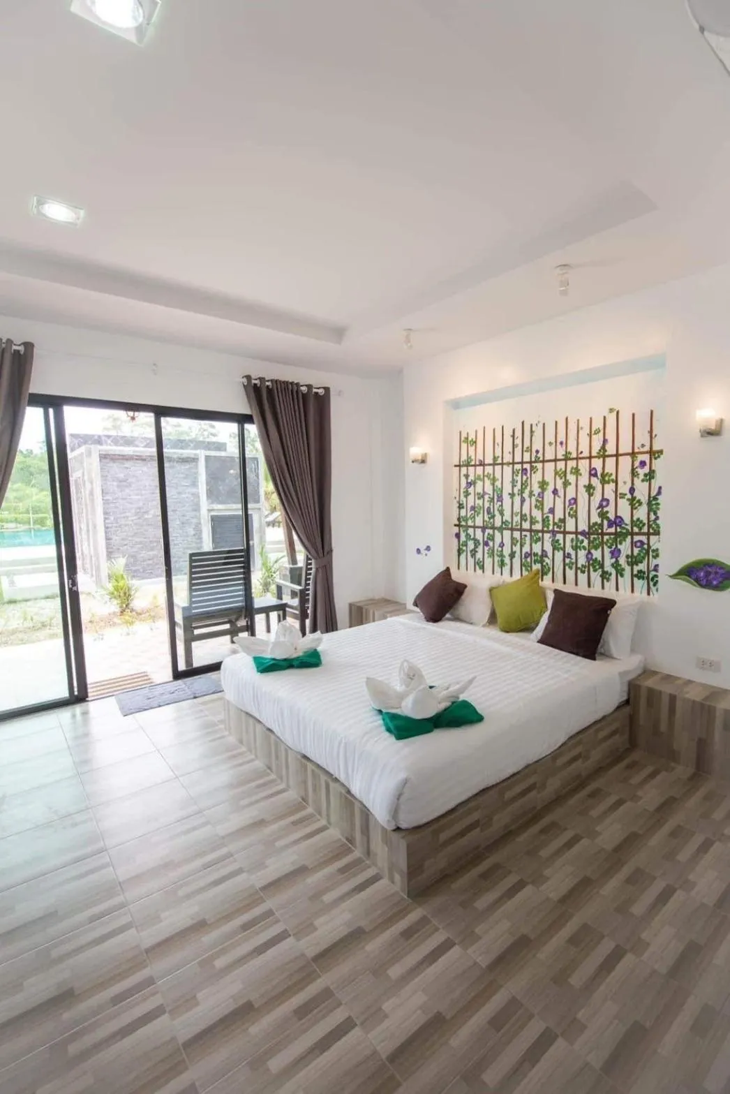 Bed in Siri Lanta Resort