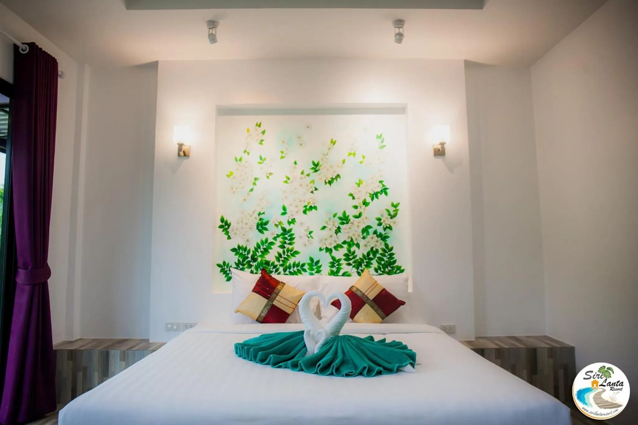 Bed in Siri Lanta Resort