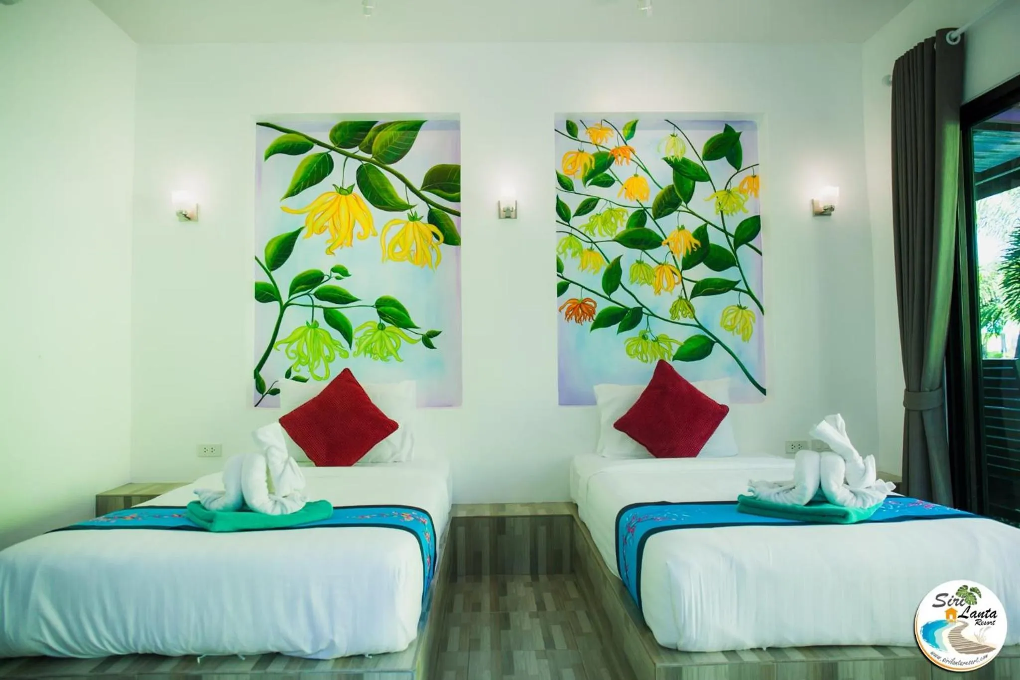 Bed in Siri Lanta Resort