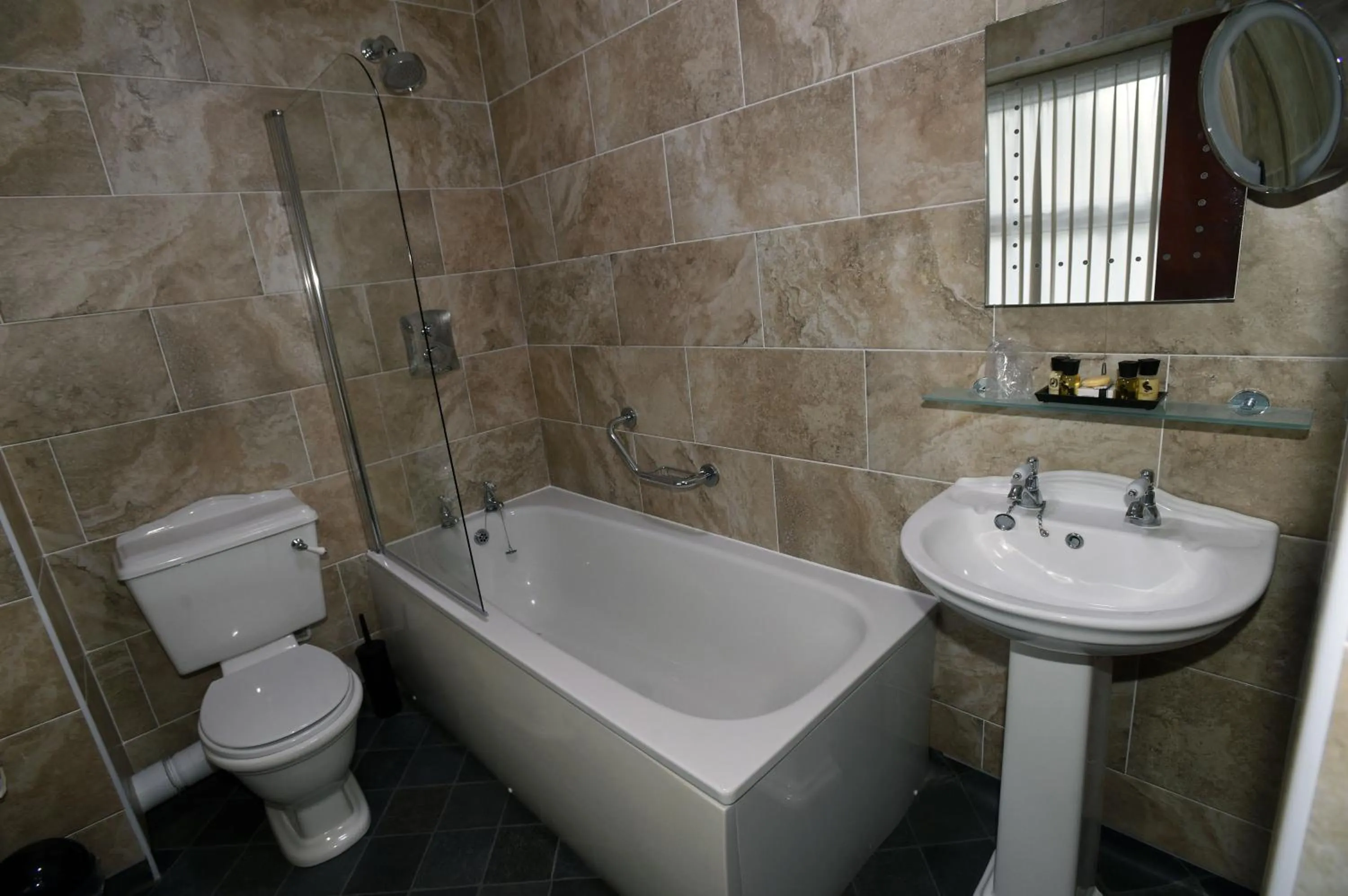 Bathroom in The Black Boy Inn