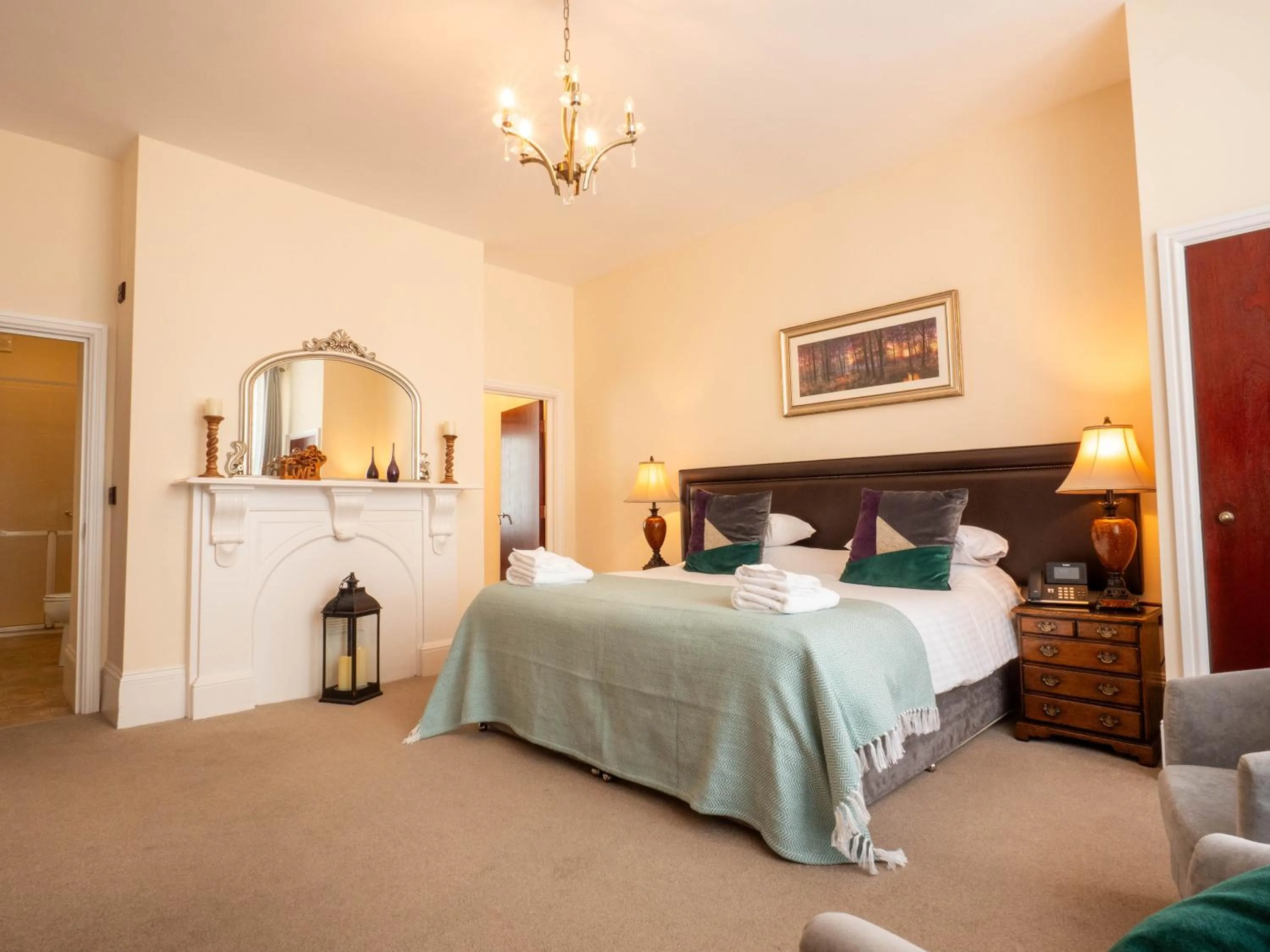 Bedroom, Bed in The Black Boy Inn