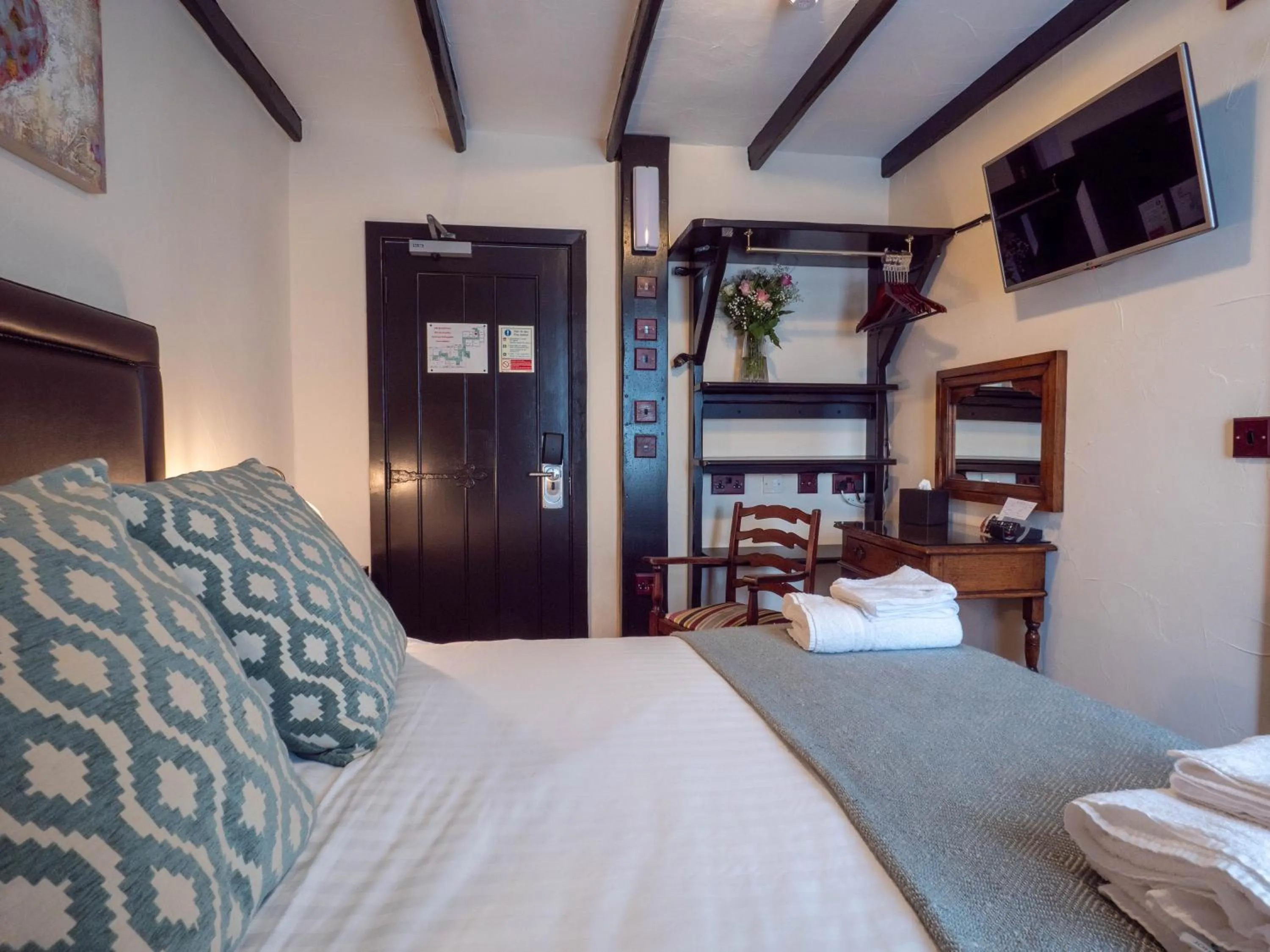 Bed in The Black Boy Inn