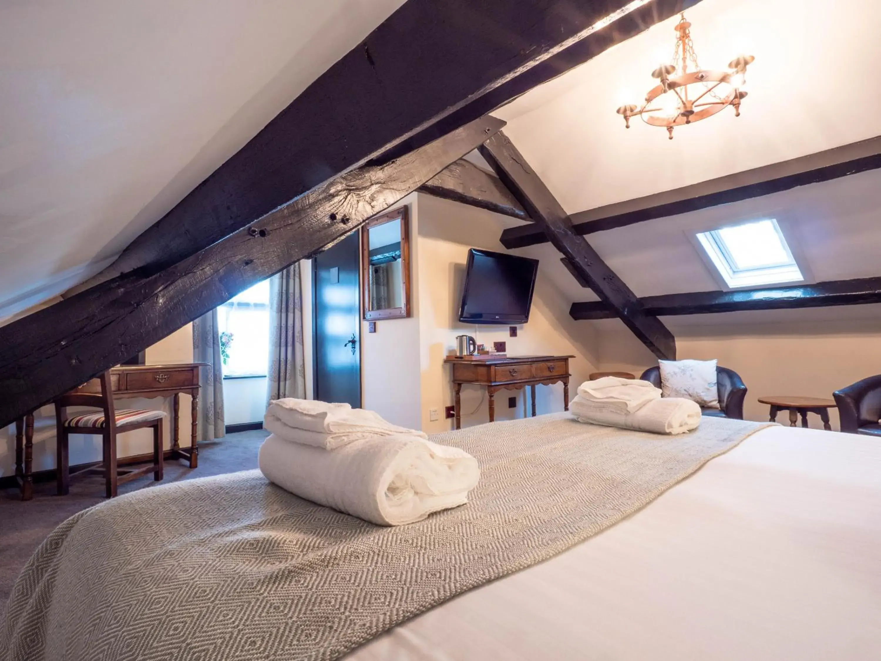 Black Boy Executive Room Queen in The Black Boy Inn Black Boy Executive Room Queen in The Black Boy Inn