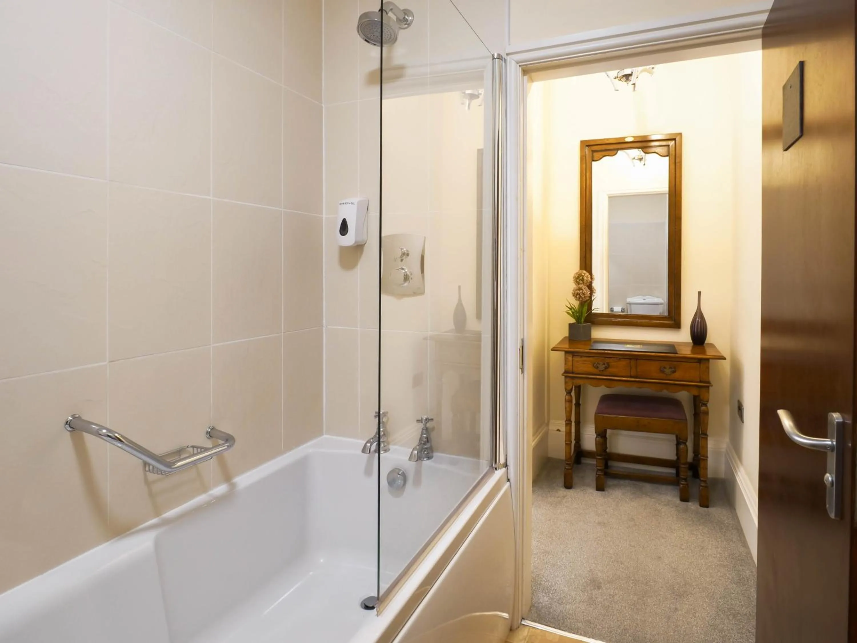 Bathroom in The Black Boy Inn