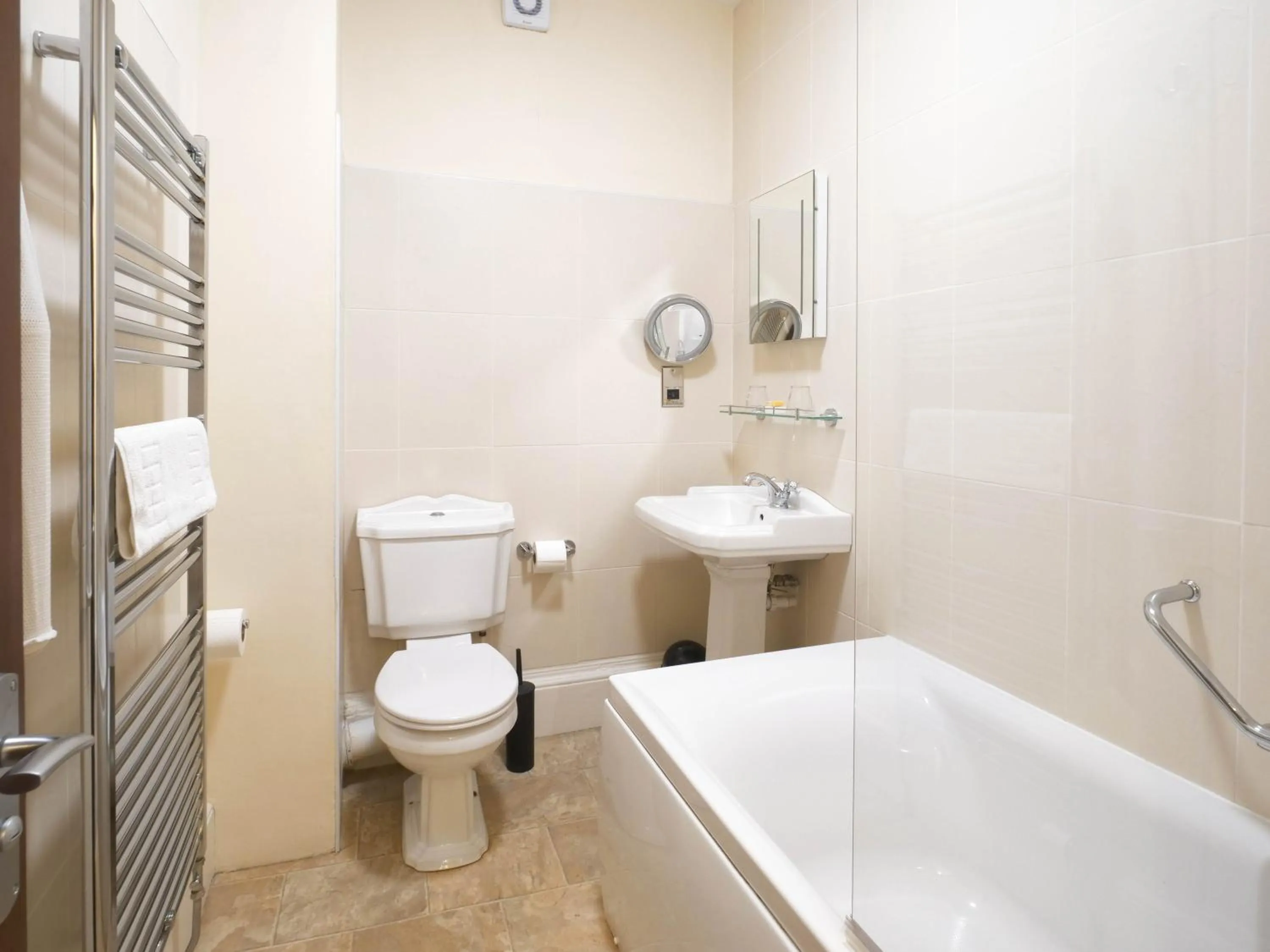 Bathroom in The Black Boy Inn