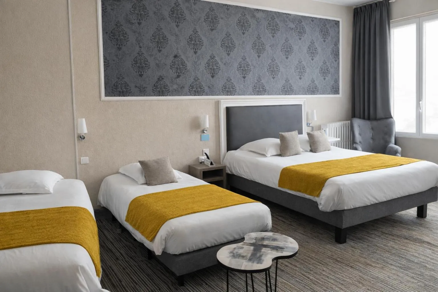 Bed in Cit' Hotel de France