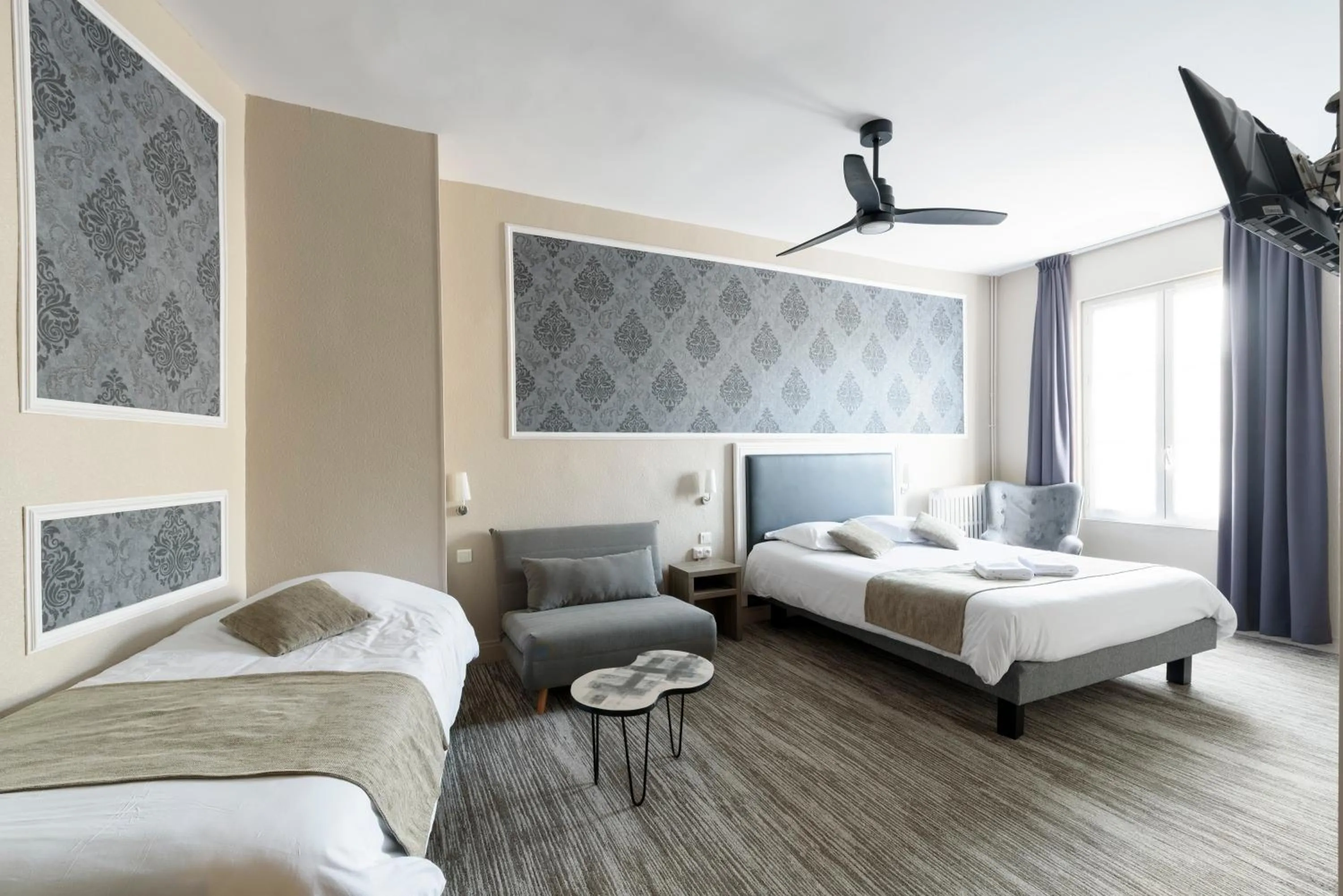 Bed in Cit' Hotel de France