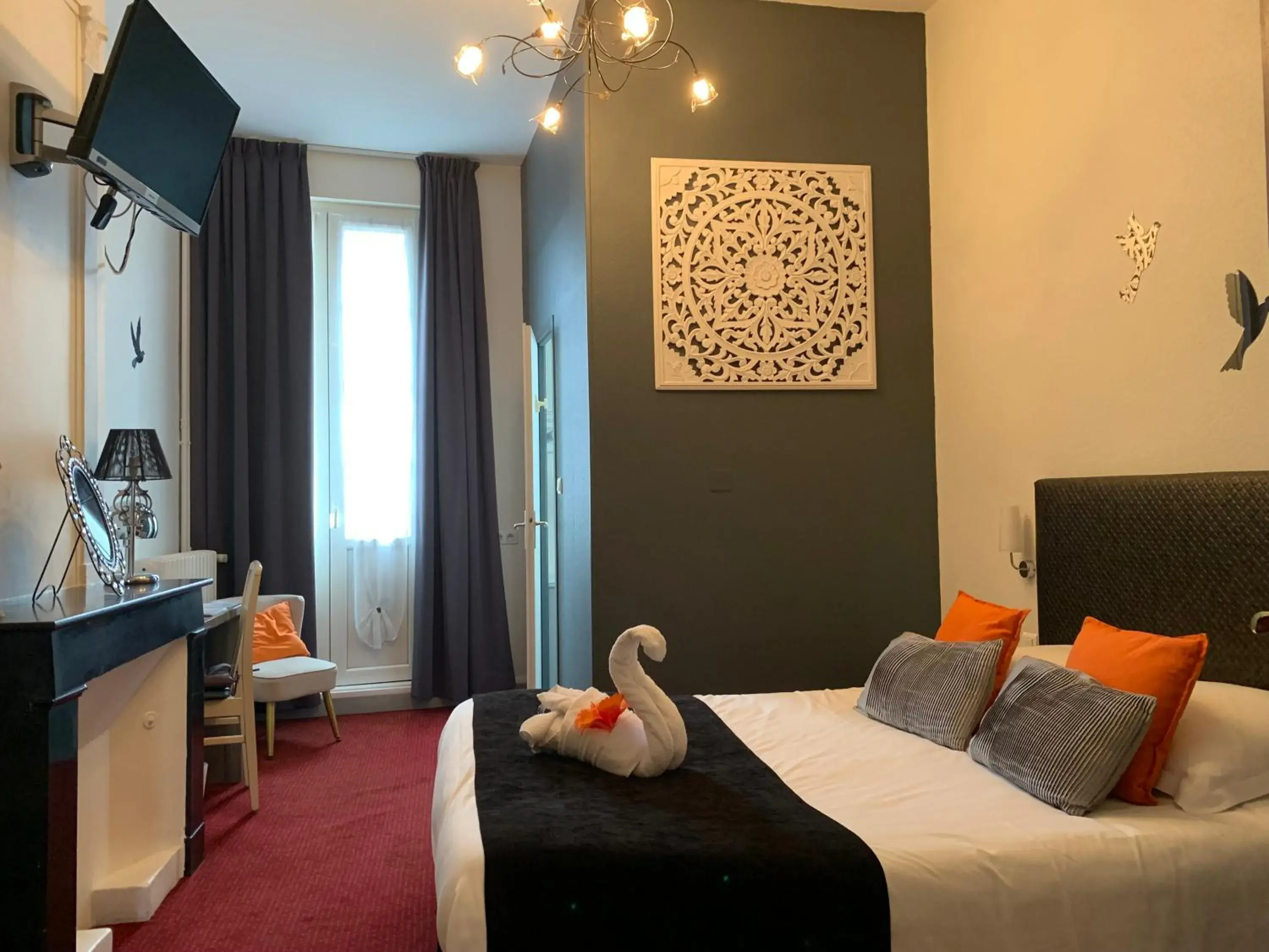 Standard Double Room in Hotel de France Citotel Standard Double Room in Hotel de France Citotel